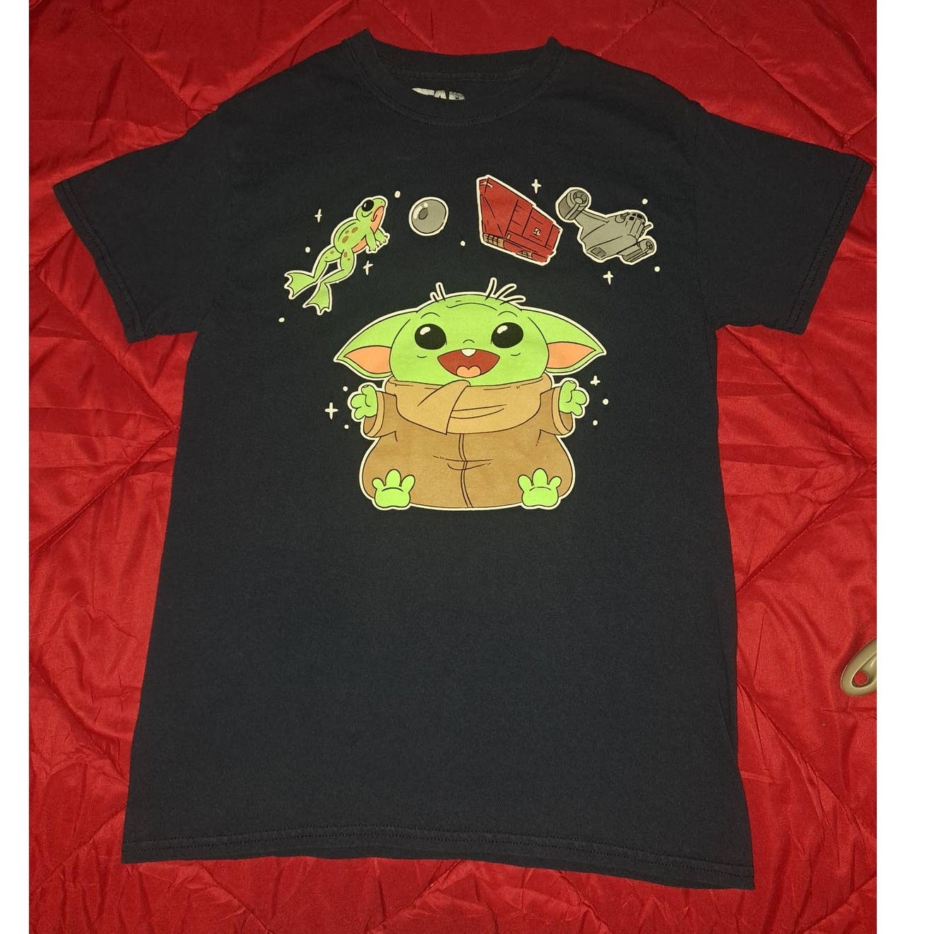 Star Wars Mandalorian Baby Yoda Mens Black T-Shirt Size Small Pre-washed gallery