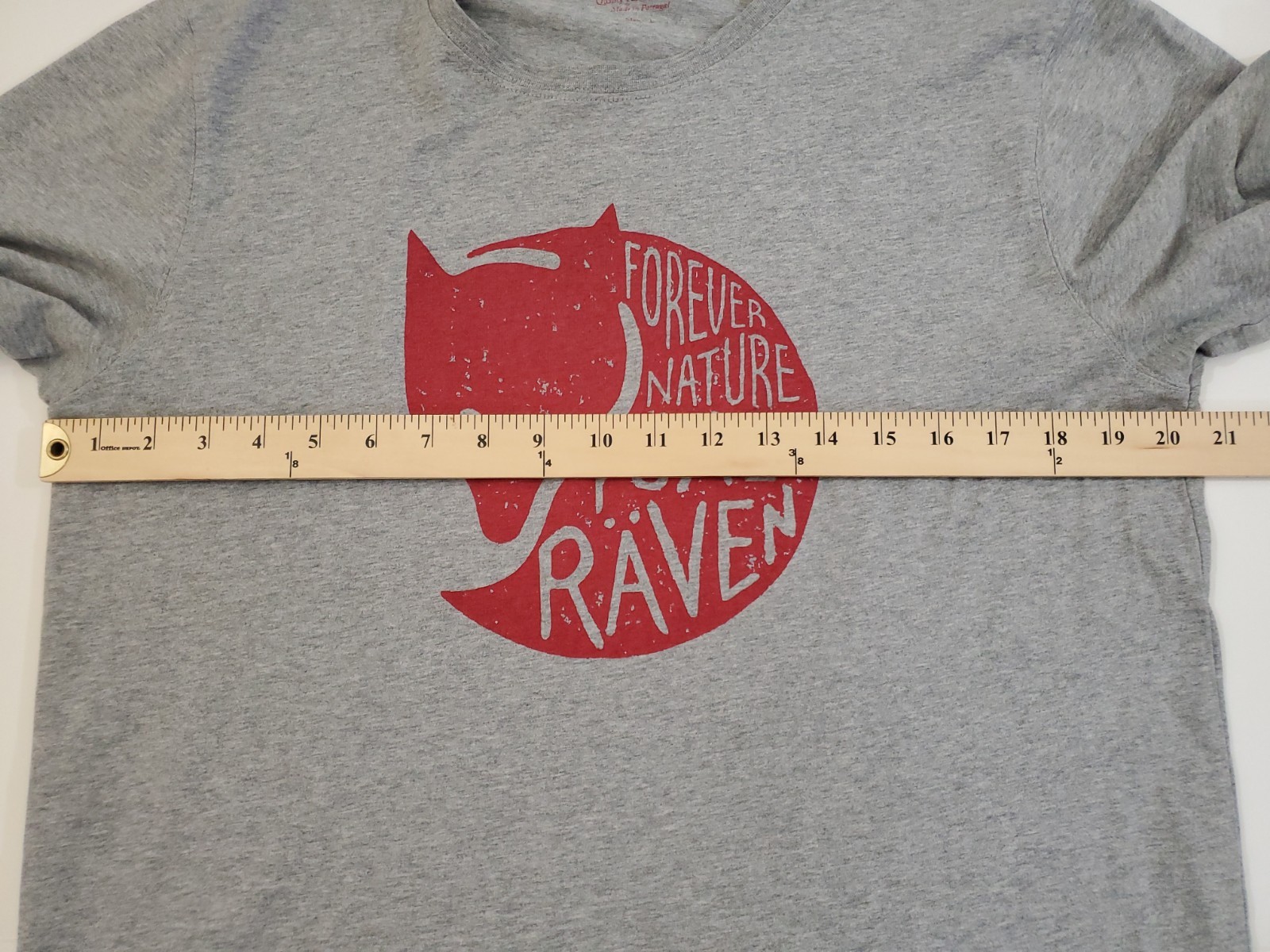 Fjallraven Size Large Gray Forever Nature Logo Short Sleeve Crew Neck T-Shirt gallery