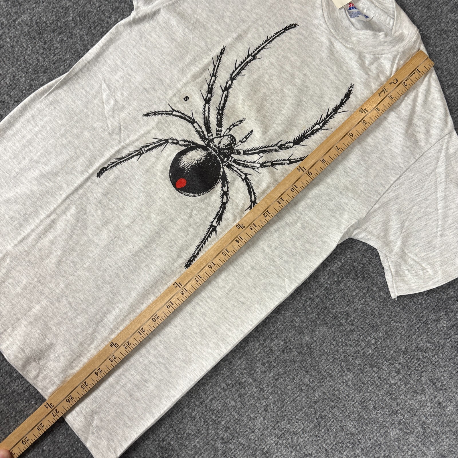 Vintage Nature Company Black Widow T-Shirt Size Small SEE MEASUREMENTS gallery