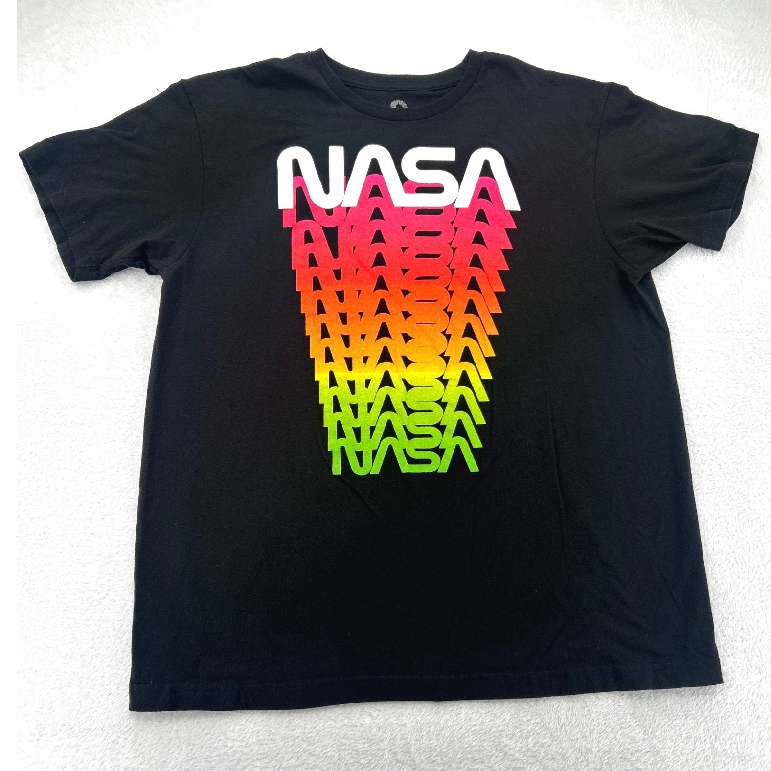 NASA Rainbow Gradient Graphic Tee Mens T-Shirt XL Black Colorful Akademiks gallery
