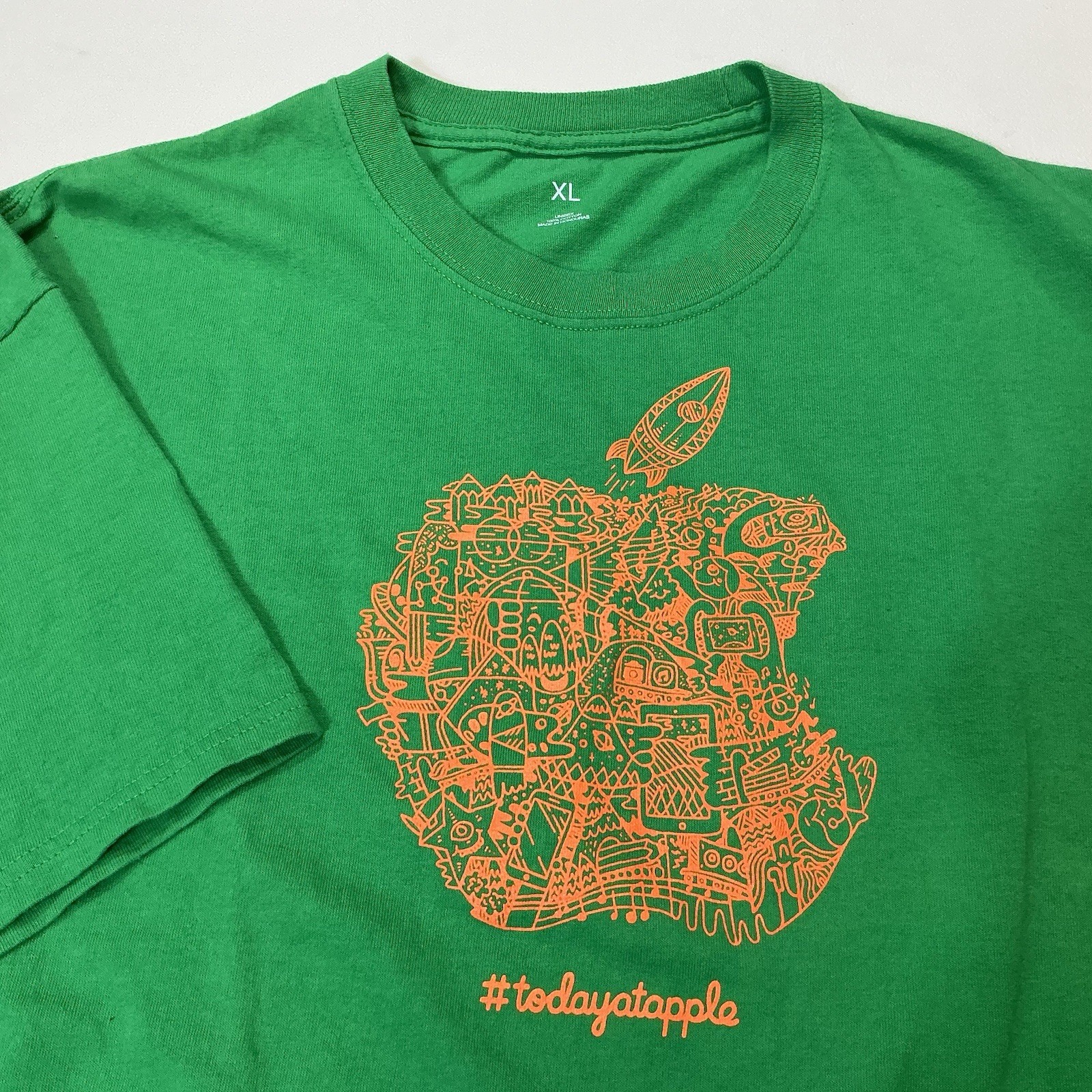 Today at APPLE Computer Tee SHIRT Green Crew Neck Cotton T Rocket Unisex XL gallery