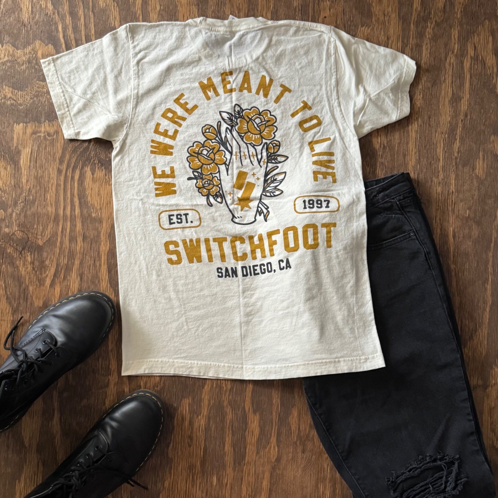 Switchfoot We're Meant To Live Shirt Medium Cream Band Tee Front Back Graphic gallery