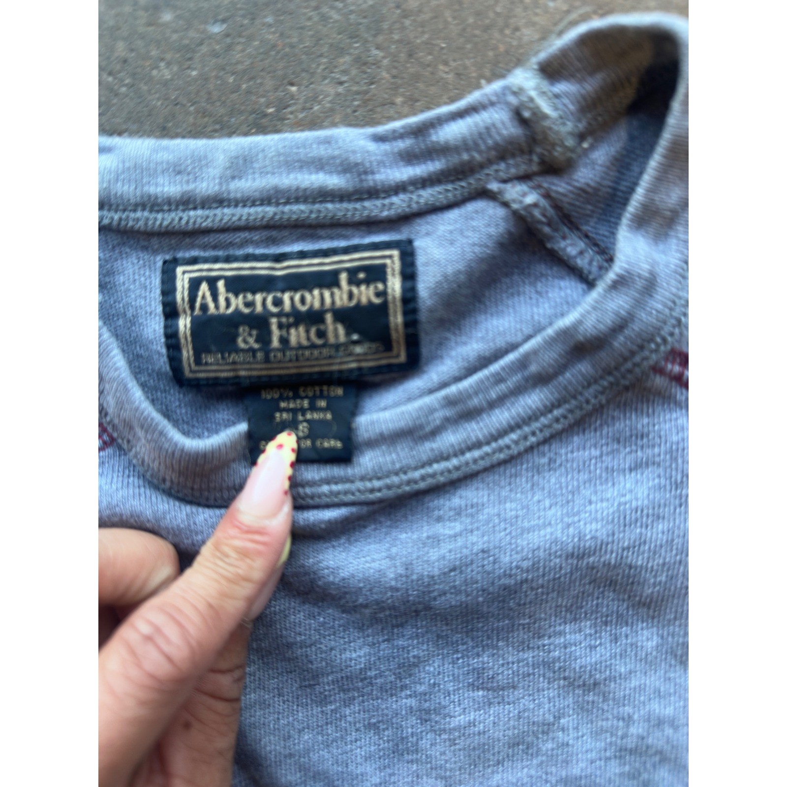 Y2K Abercrombie & Fitch Mens Long Sleeve Graphic T-Shirt Gray Burgundy Raglan S gallery