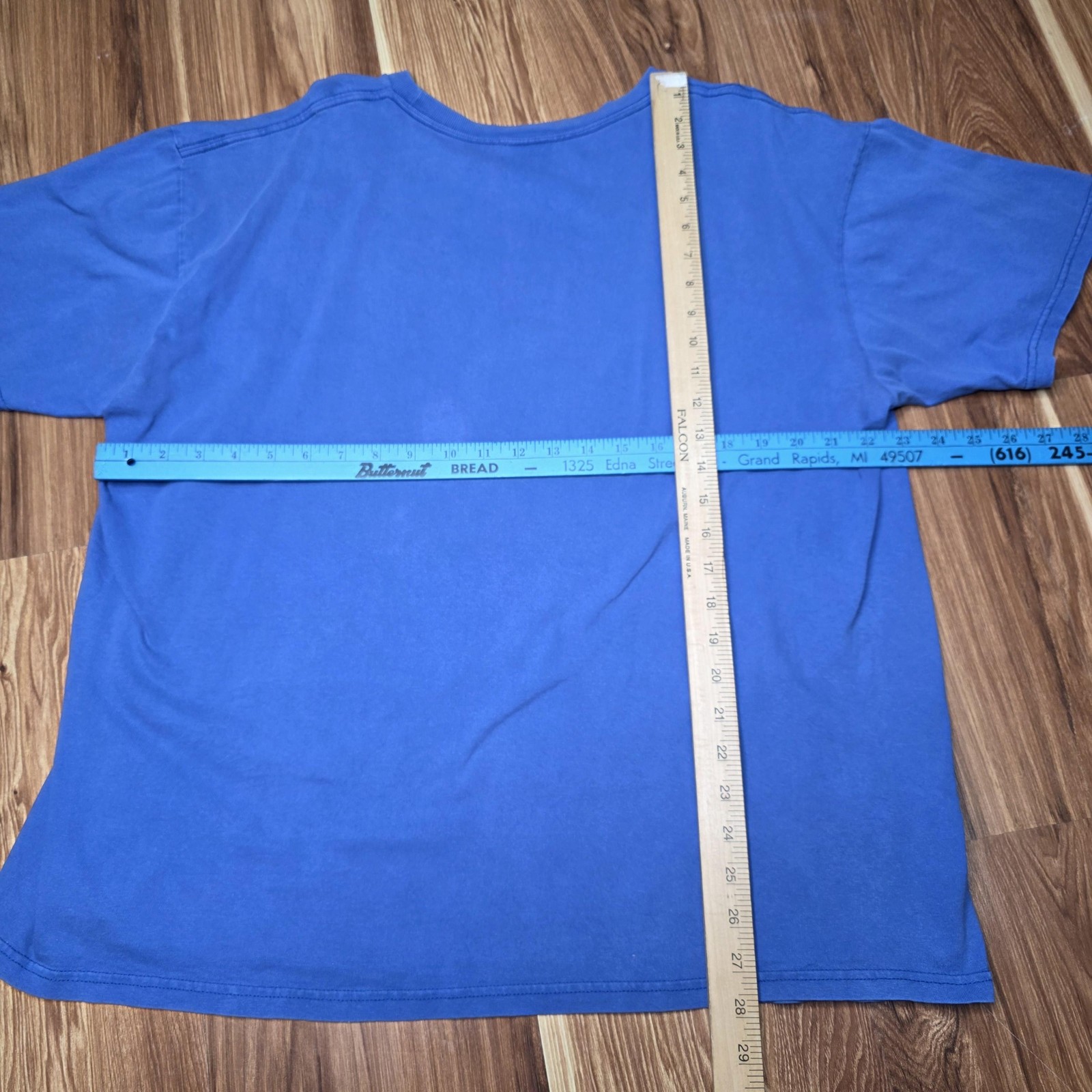 Nike Shirt Mens XL Blue Chevron Chest Swoosh Logo Graphic Tee Honduras Sports gallery