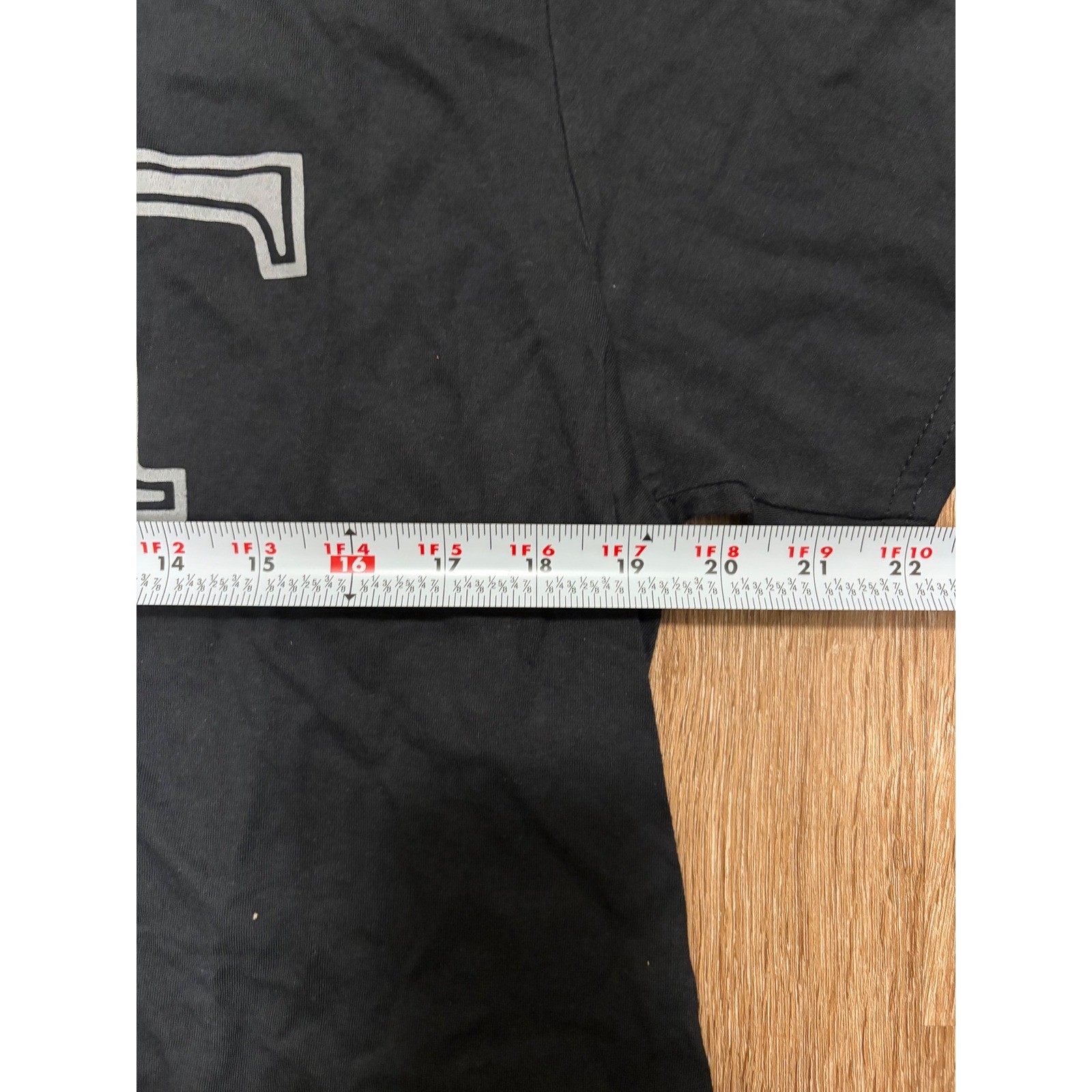 The Thread Shop 21 Savage 2021 Tour T-Shirt Black Mens Large Graphic Tee gallery