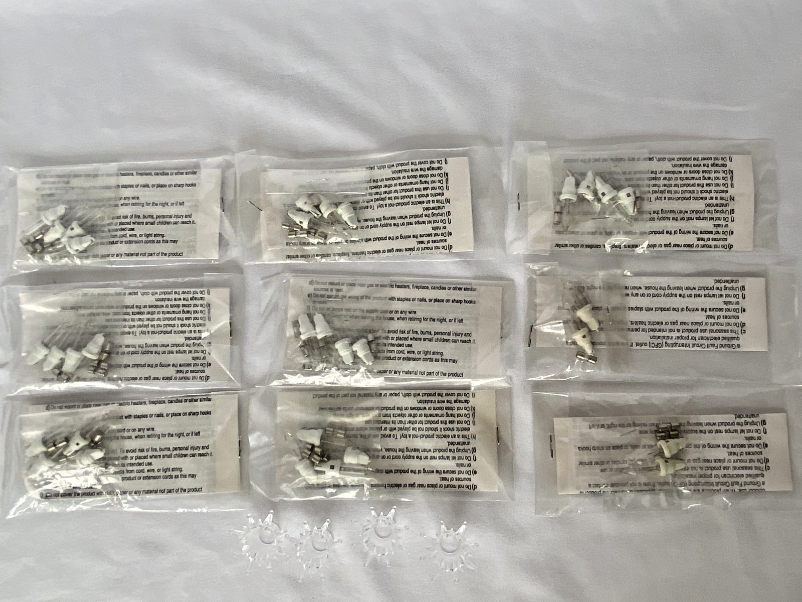 Replacement Bulbs Clear  100L  6″ Super Sphere Lot of 32 with Fuses.