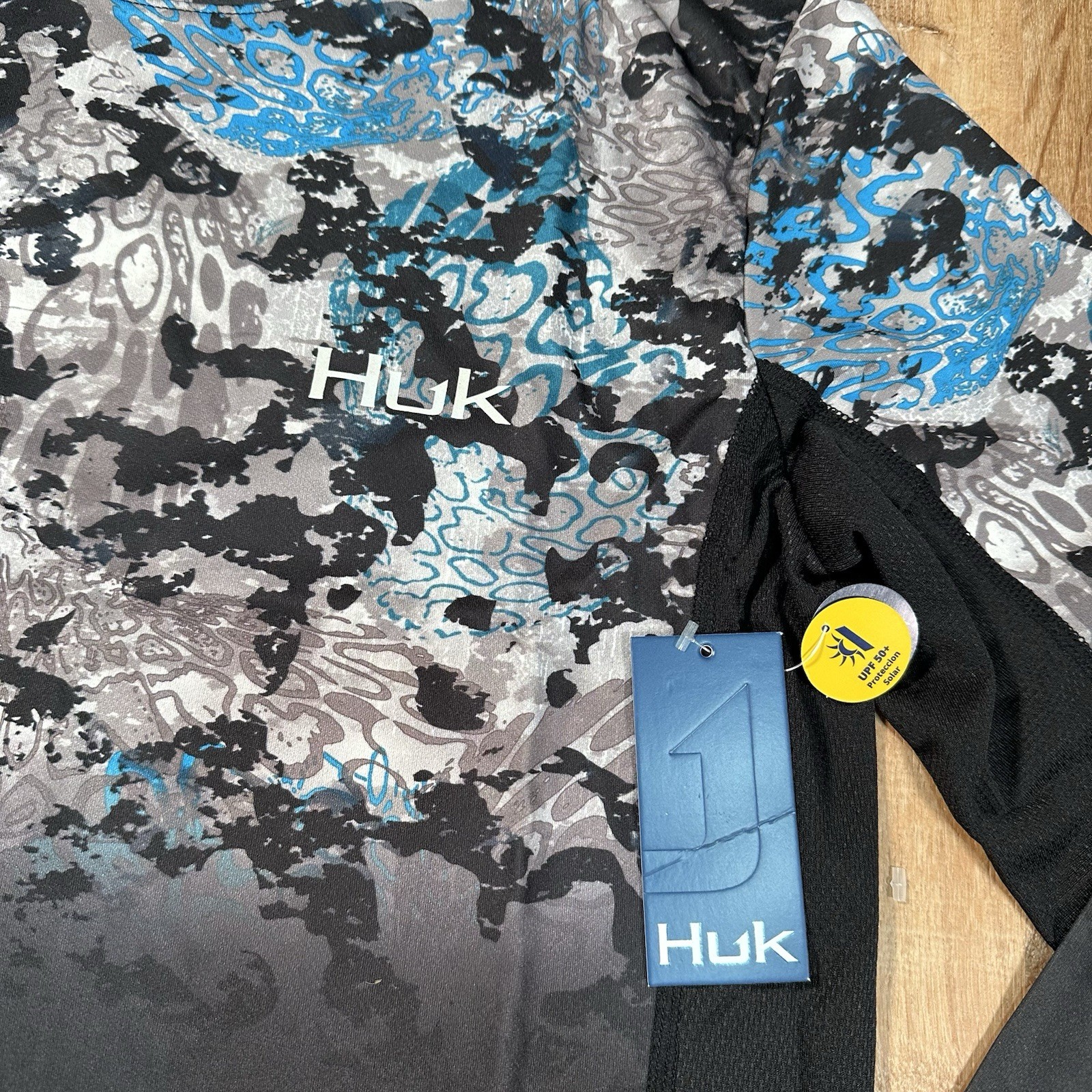 NEW Huk Fishing Long Sleeve Shirt Mens Small Icon X Tide Change Geometric gallery