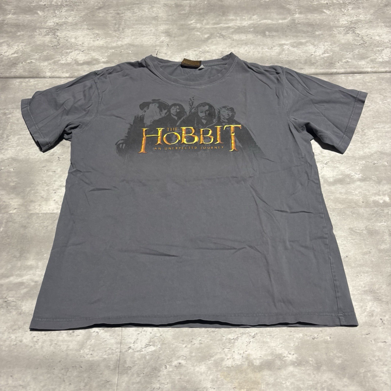 The Hobbit Unexpected Journey Shirt Men's XL Gray Cotton Y2K Movie Promo gallery