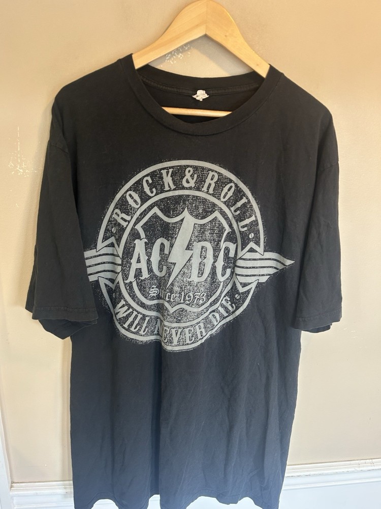 AC/DC Rock & Roll Mens Graphic Tee Black XXL Bay Island Sportswear