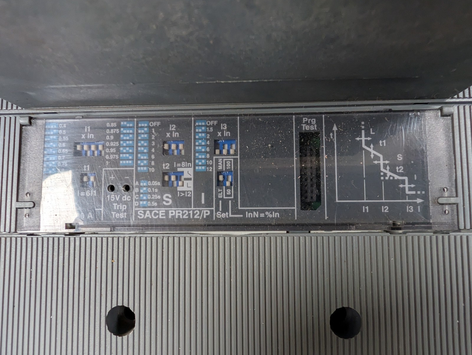 ABB SACE S7, 1200 amp. 600volt, Circuit Breaker with K7M2 Motor Operator, Used
