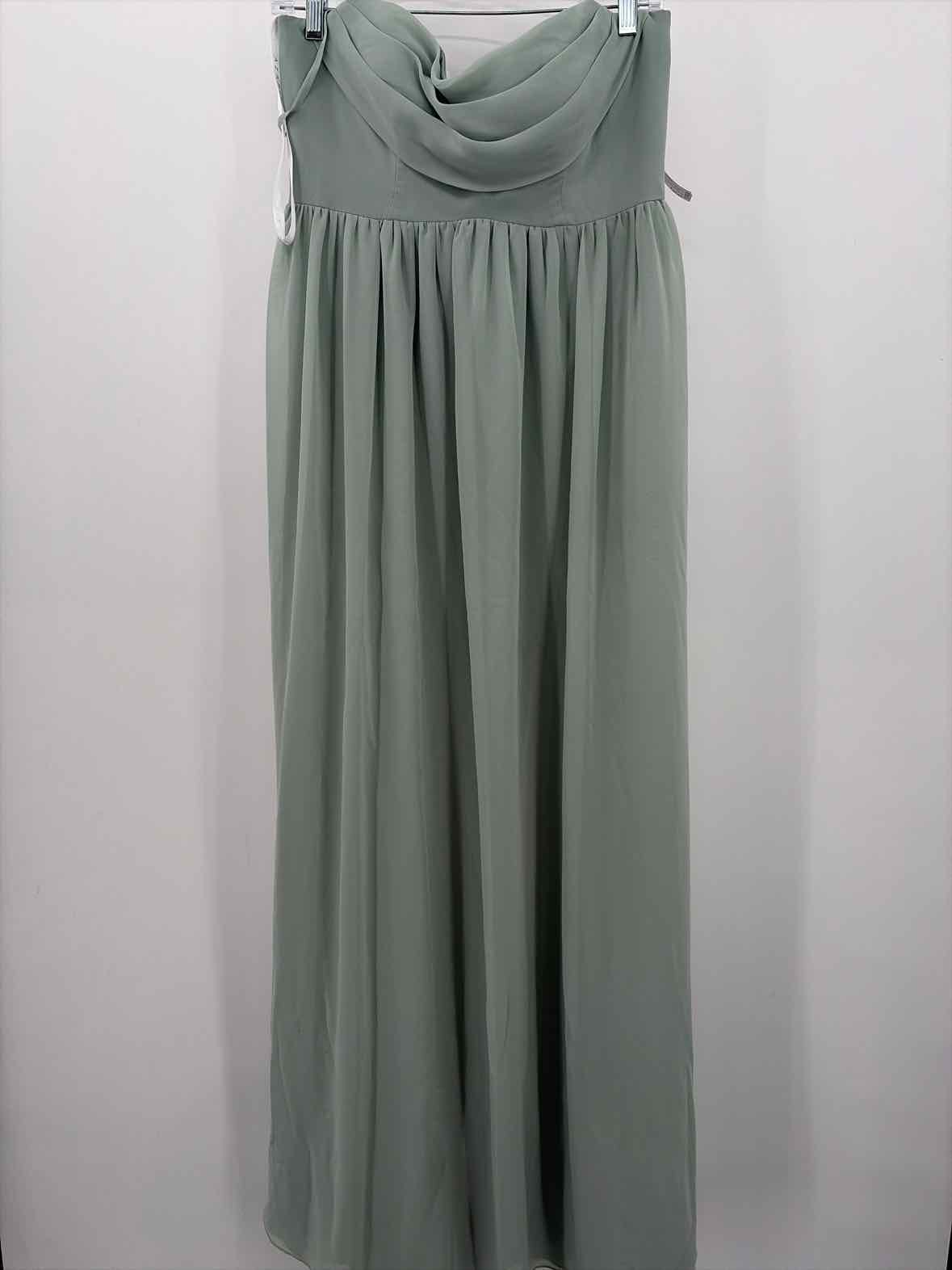 Pre-Owned Azazie Green Size A6 Maxi Evening Gown