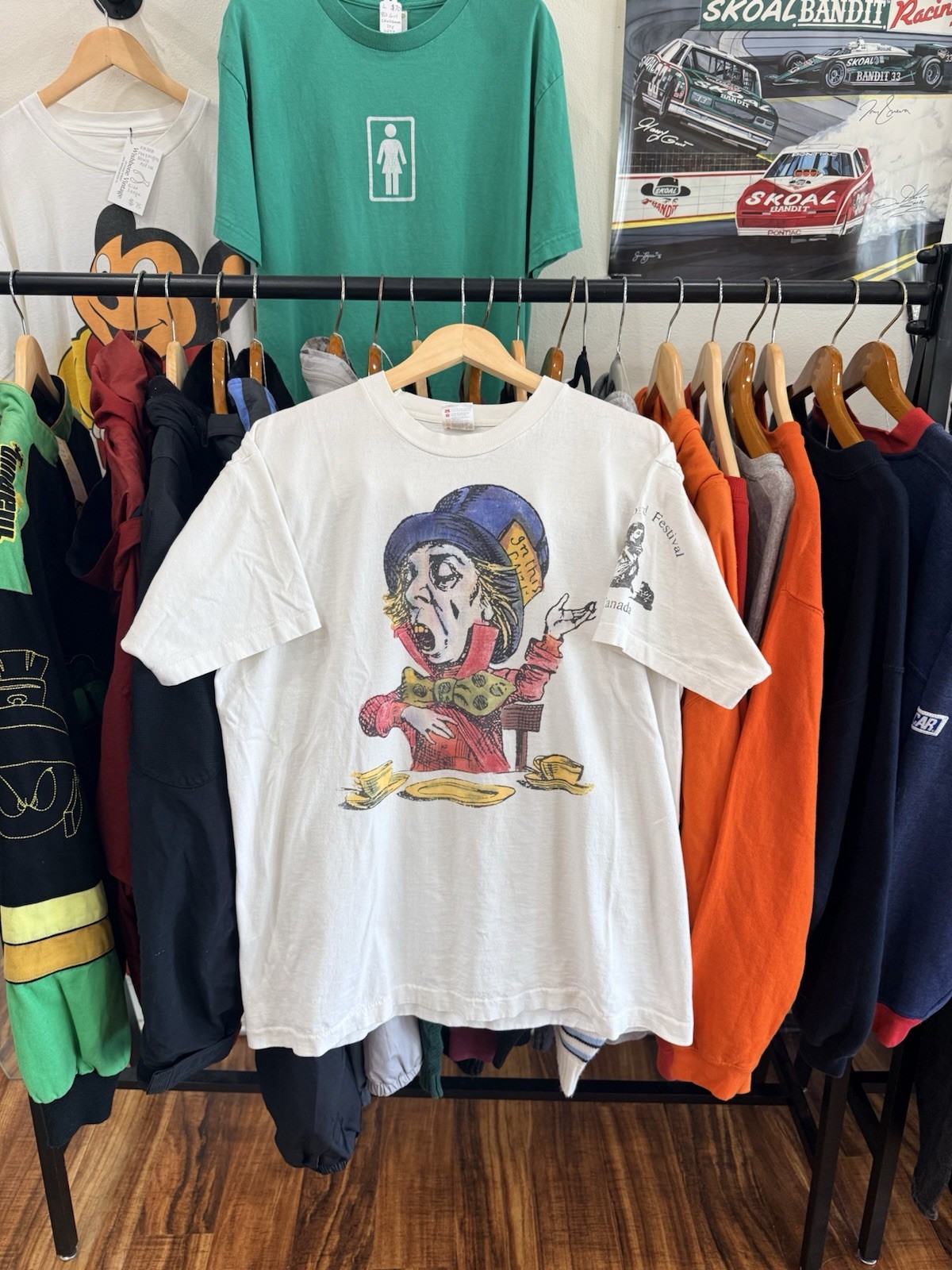Vintage 90’s Alice In Wonderland Mad Hatter T-Shirt Rare XL gallery
