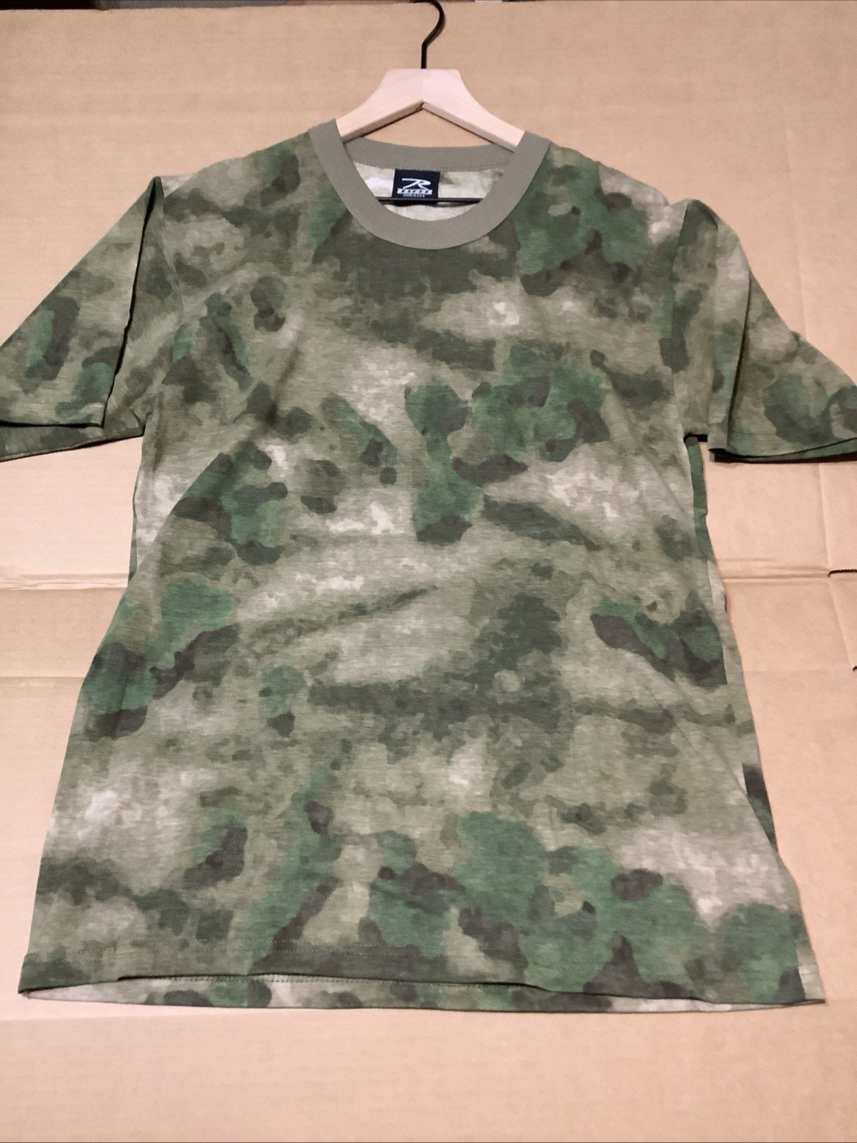 Vintage Rare Rothco Camo Cotton Crewneck T shirt Mens Size Large Made In USA gallery