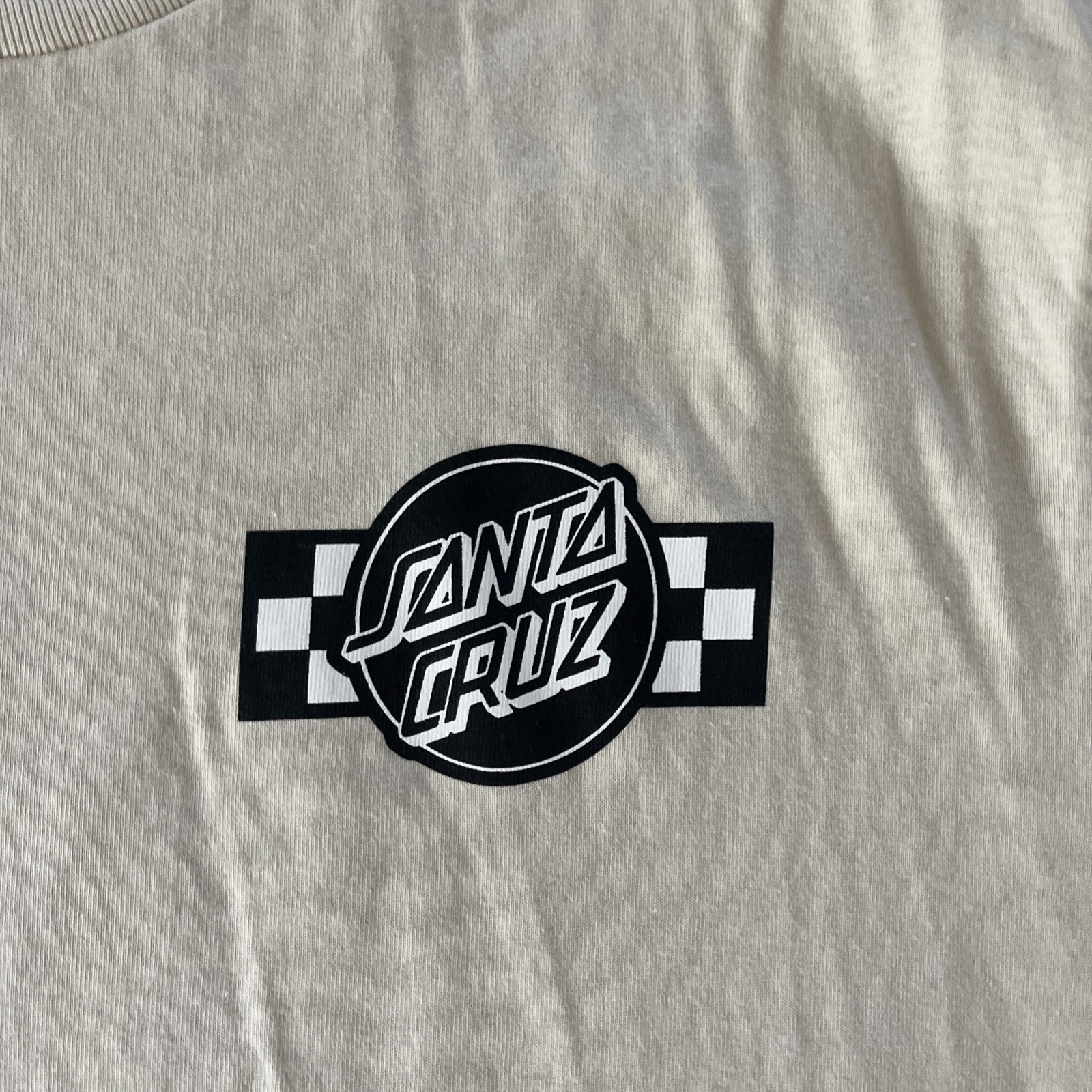 Santa Cruz Skateboards Men’s Cream T Shirt Size M gallery