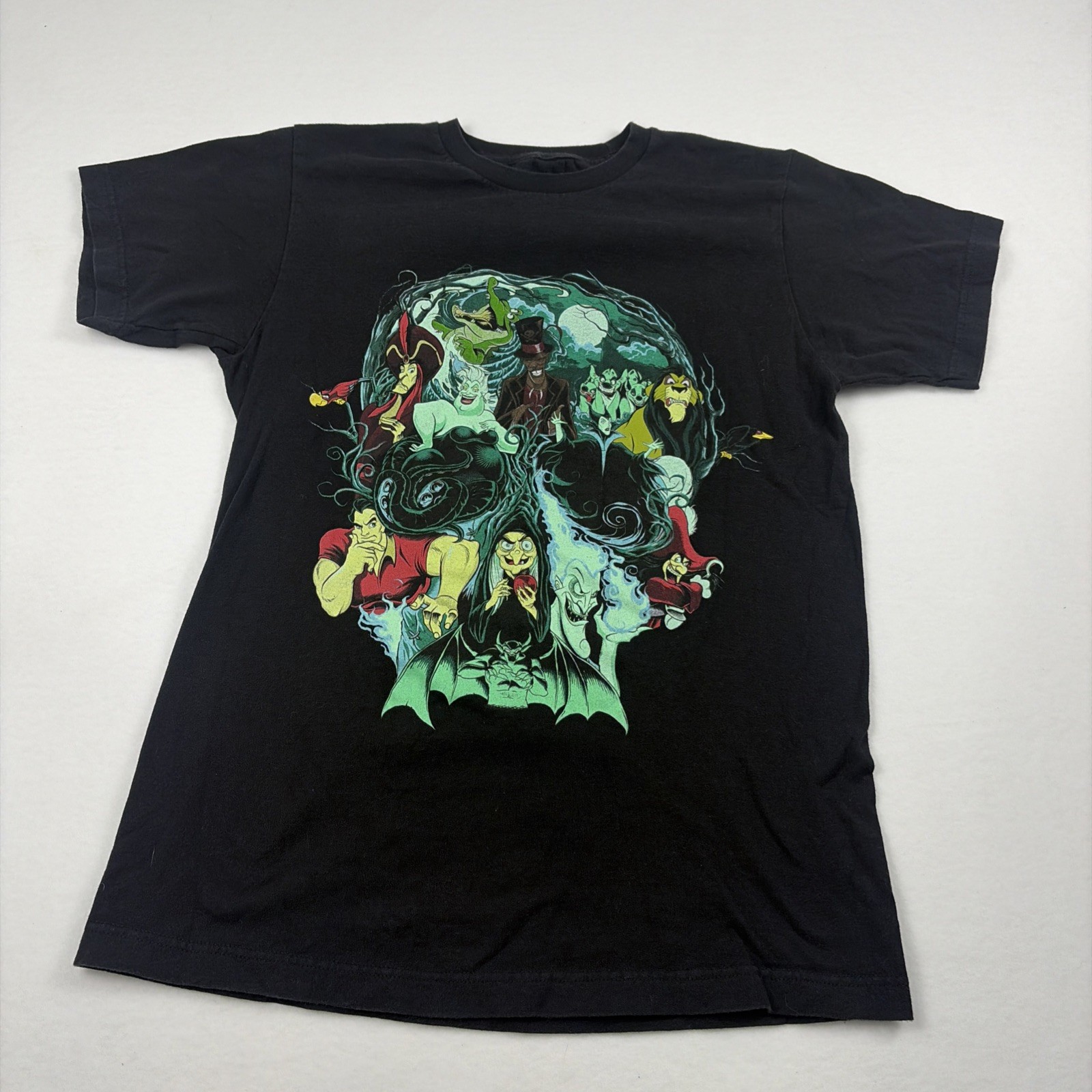 Disney Villains T Shirt Adult Medium Black Short Sleeve Graphic Tee Halloween