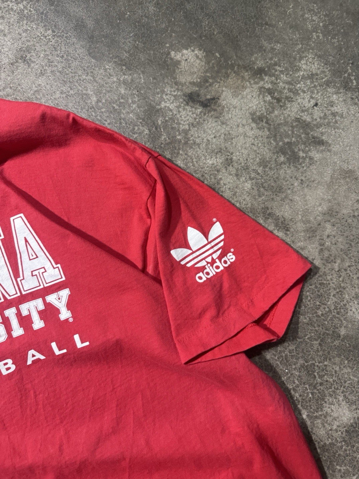 Indiana Hoosiers Basketball T-Shirt Adidas Single Stitch XL Made In Usa Red Vtg gallery