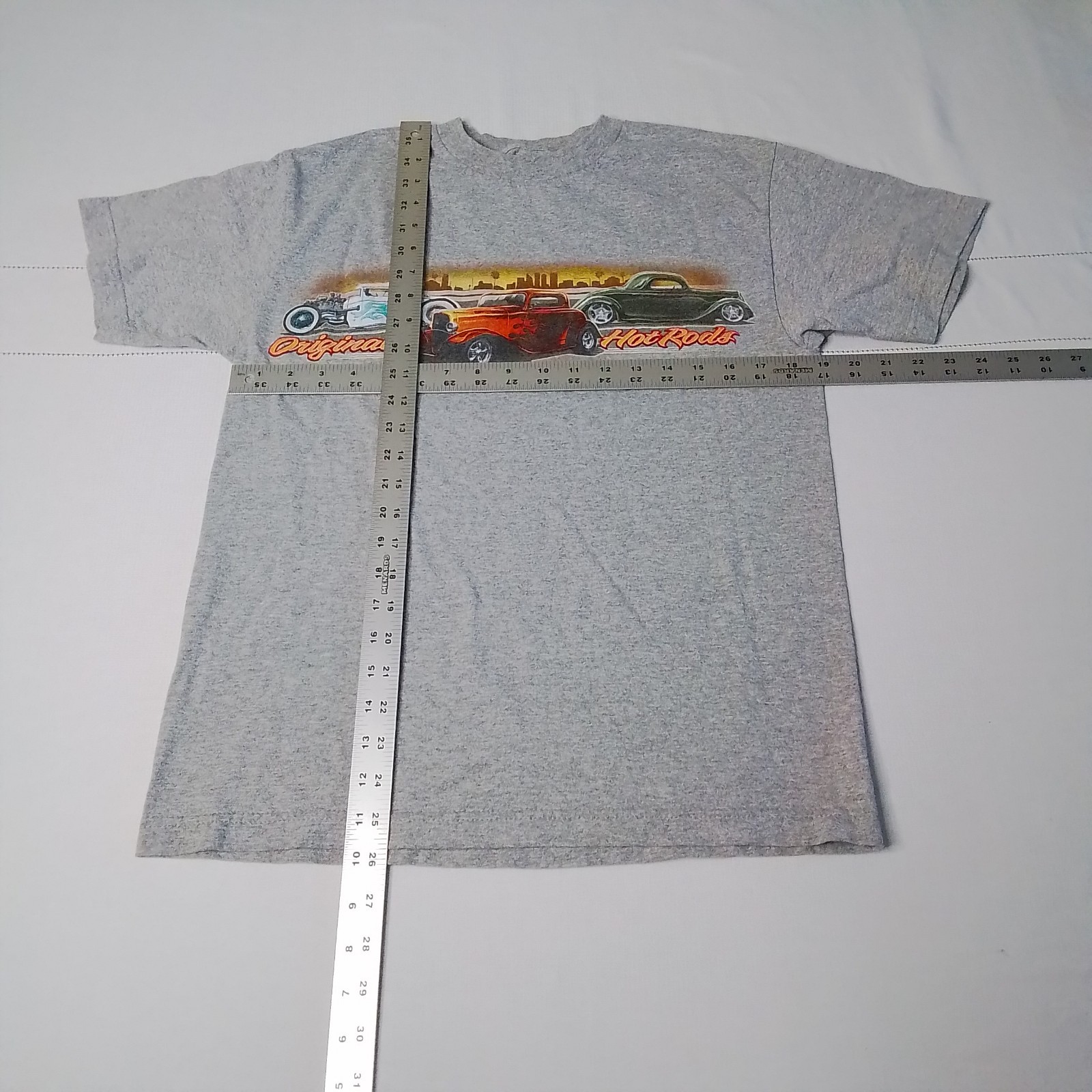 ​Modern VTG Out of Bounds Graphic Tee Medium Gray Original Hot Rods Classic Car gallery