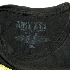 GUNS N’ ROSES “85” VAMPIRE SKULL WITH TOP HAT DUAL PISTOLS T-SHIRT XL 1985 RARE