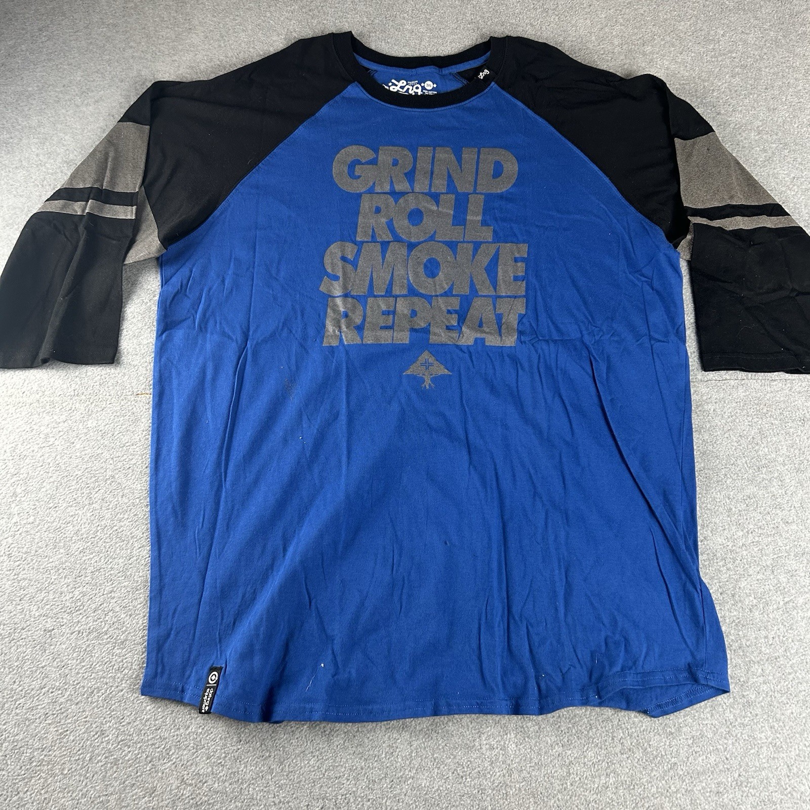 3XL Men’s Grindraglnbasballt-Shirt, a royal blue and black 3/4 sleeve NWT