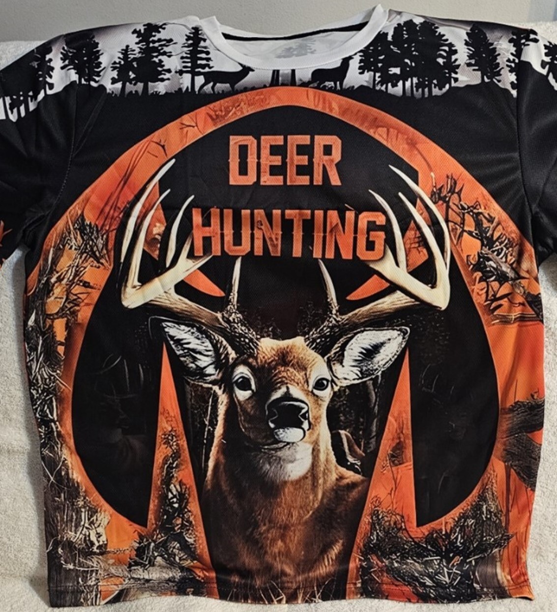 DEER HUNTING HUNTER BUCK FOREST HUNT TREE OUTDOOR T-SHIRT SHIRT gallery