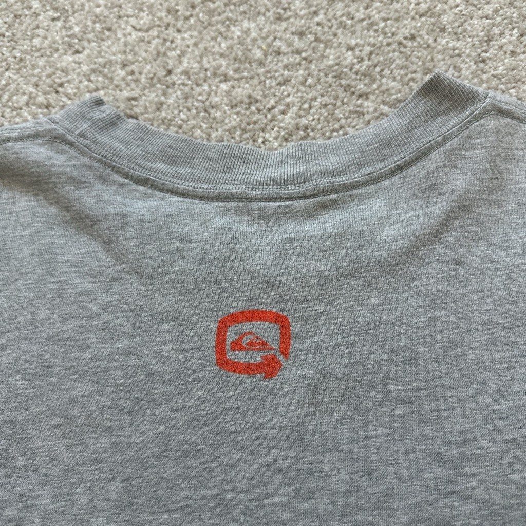 Rare 90s surf quiksilver grey irl hit wave box logo t shirt gallery