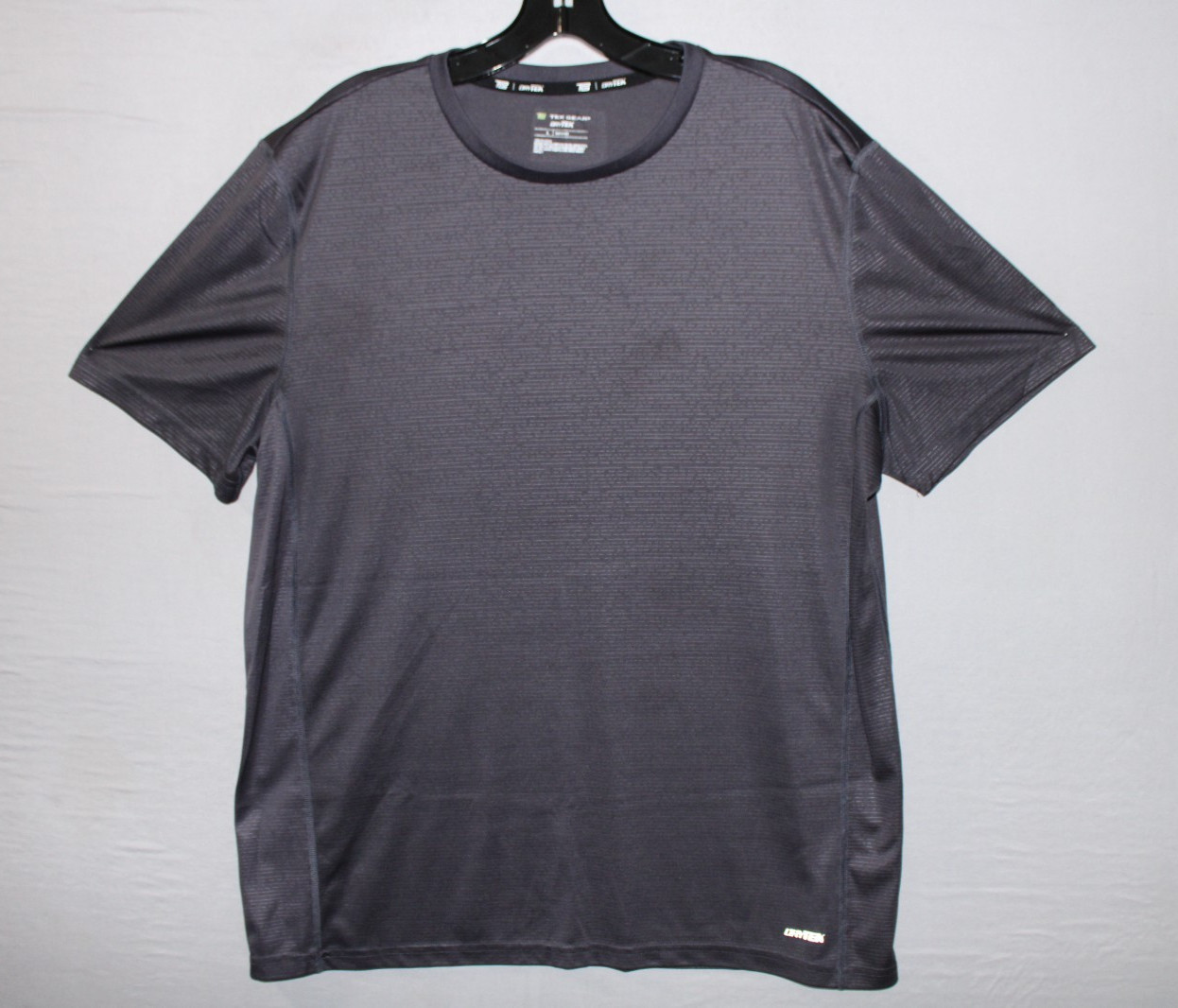 Tek Gear Men Athletic Shirt Size Large Charcoal Gray DryTek Performance Gym