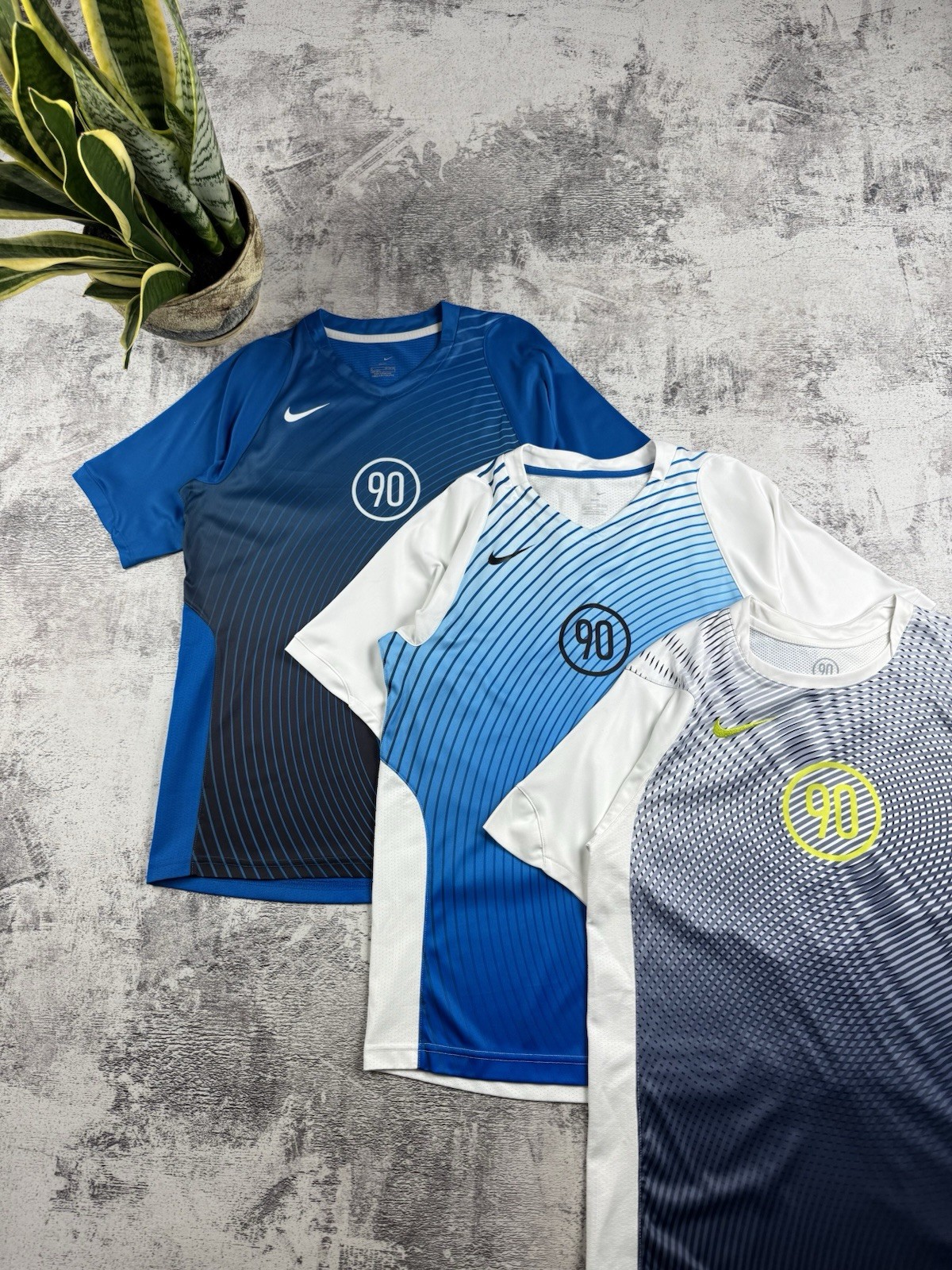 x3 Nike Total 90 Pack T Shirt Men’s Small Soccer Training Y2K Vintage Tee Jersey gallery