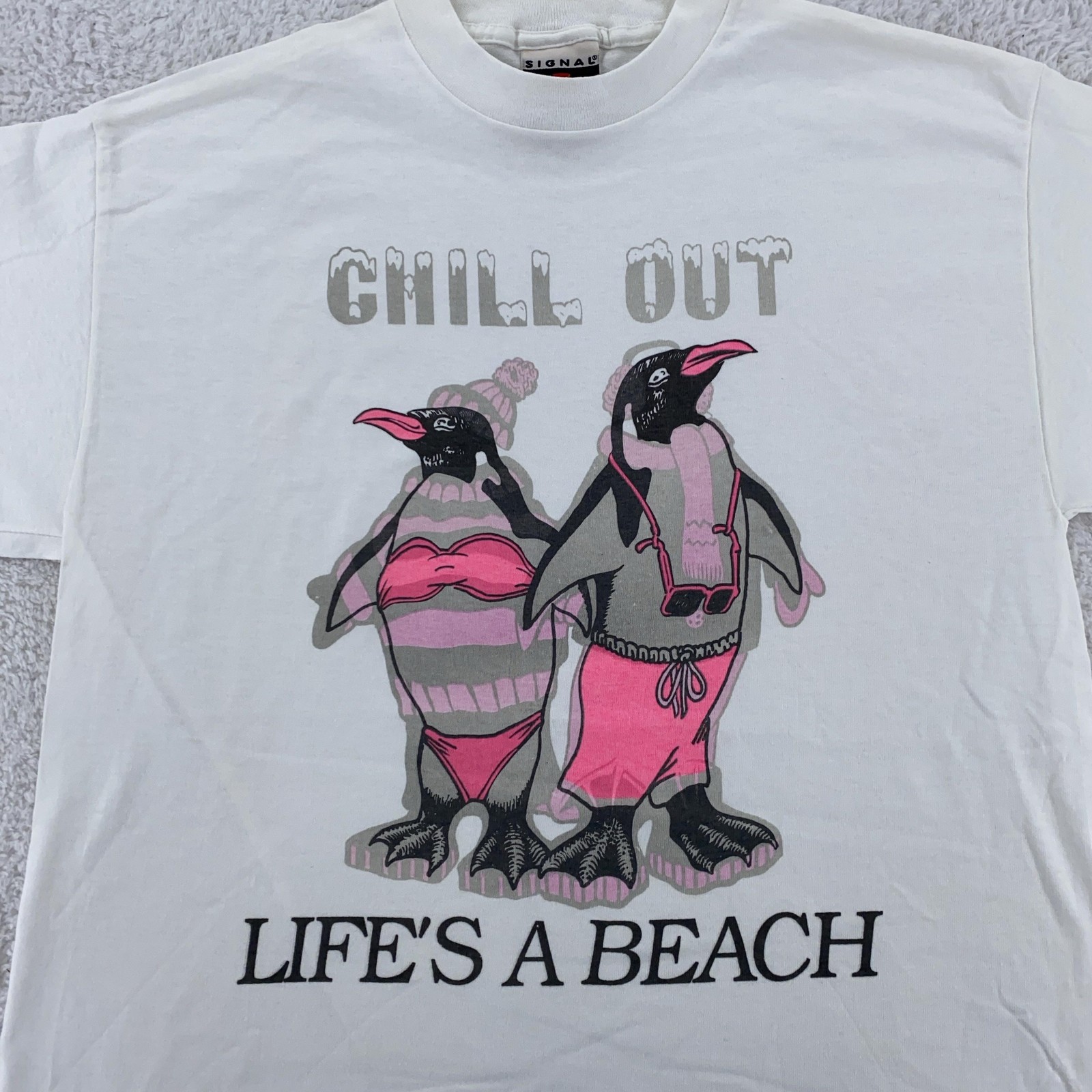 Vintage 90s Heat Color Changing Chill Out Life's a Beach T-Shirt Medium Penguin gallery