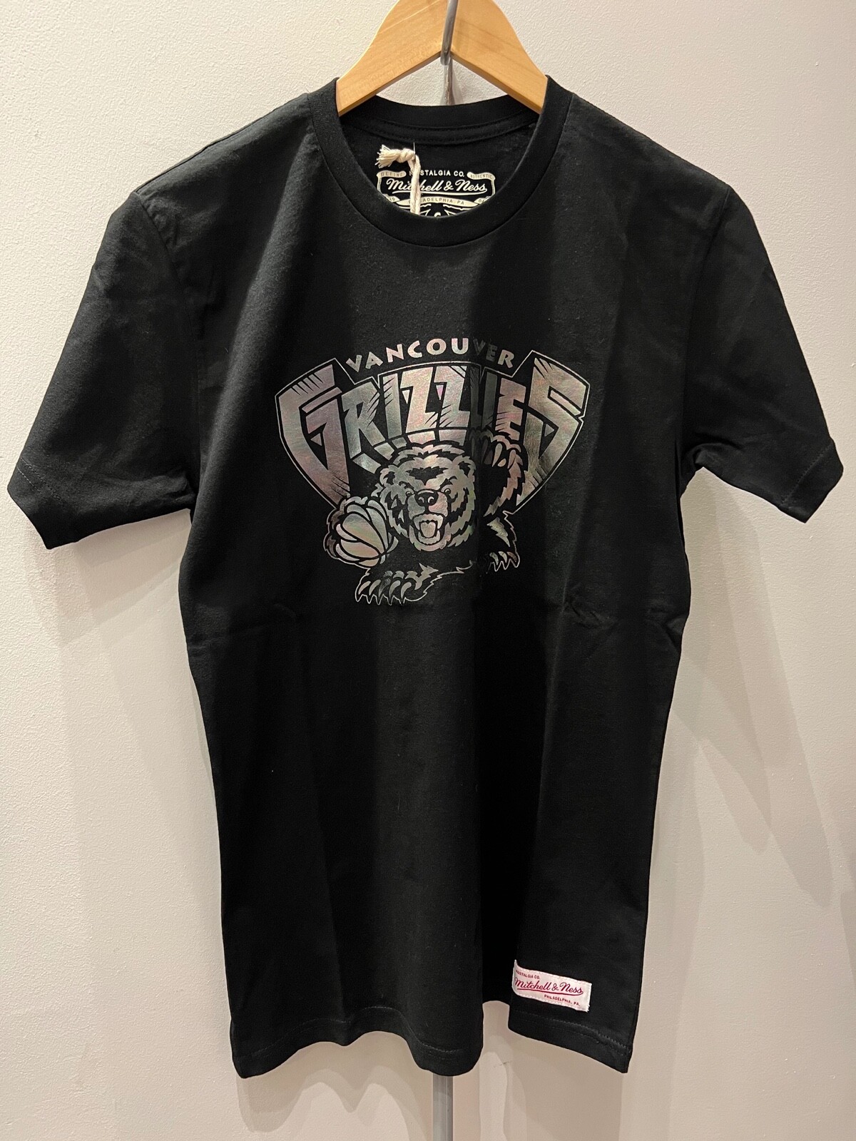 Vancouver Grizzlies Iridescent T-Shirt