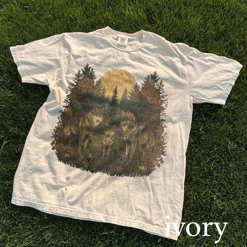 Vintage Wolf Pack Moon Graphic Comfort Tee