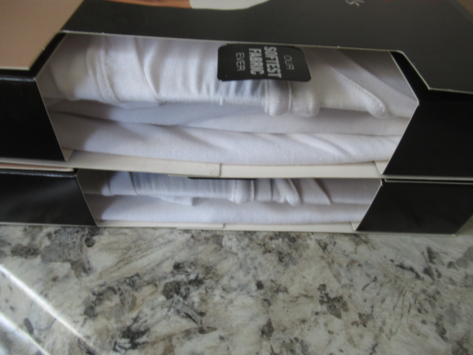 Hanes White T Shirts Sz Small Tagless 4 Total Softest Supersoft Slim Modern Fit gallery