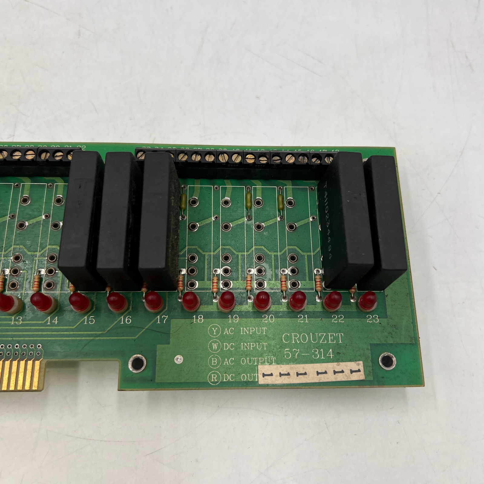 Crouzet Relay Module Board 57-314 with 17 relays M-OAC5 M-0AC5