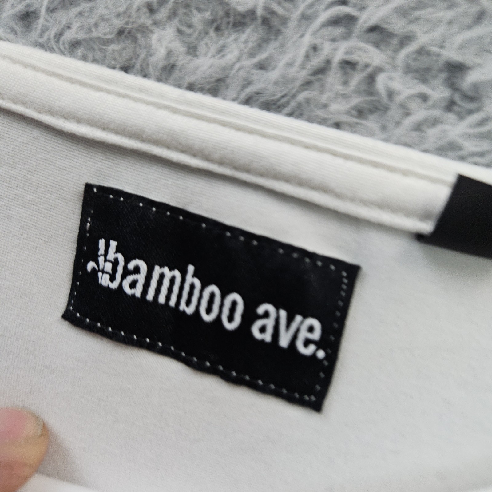 Bamboo Ave. T Shirt Men XL Undershirt Curve Hem Baselayer Stretch White Perform gallery
