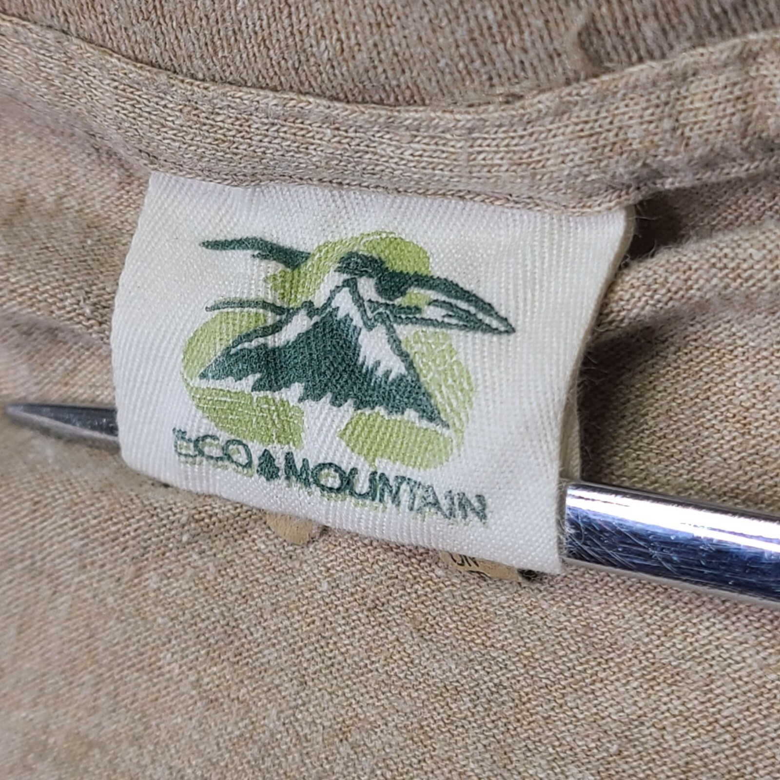 VTG Yellowstone National Park Mens L T-Shirt Beige Eco Mountain Bison Wolf 1872 gallery