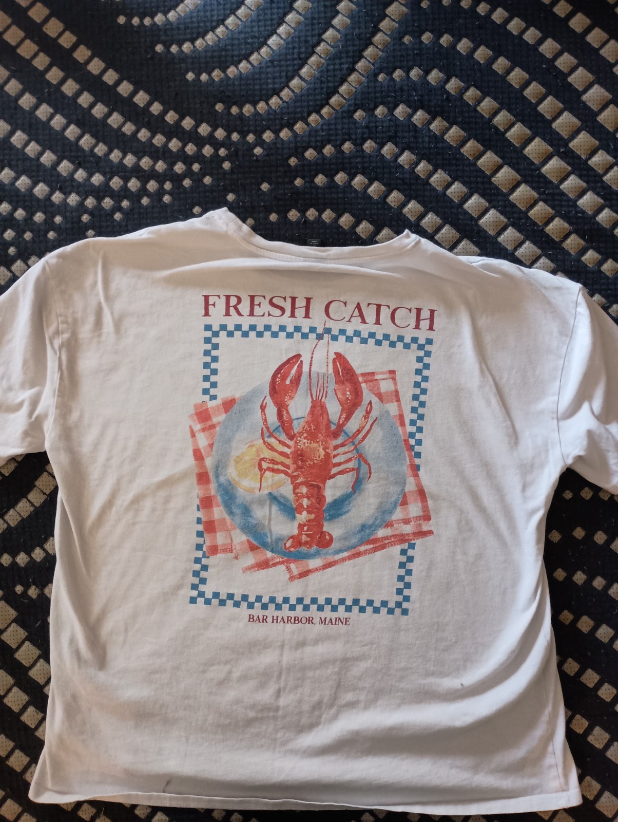 Wild Fable Target Vtg Inspired Lobster Shack 1996 GraphicTee Oversized Sm Medium gallery