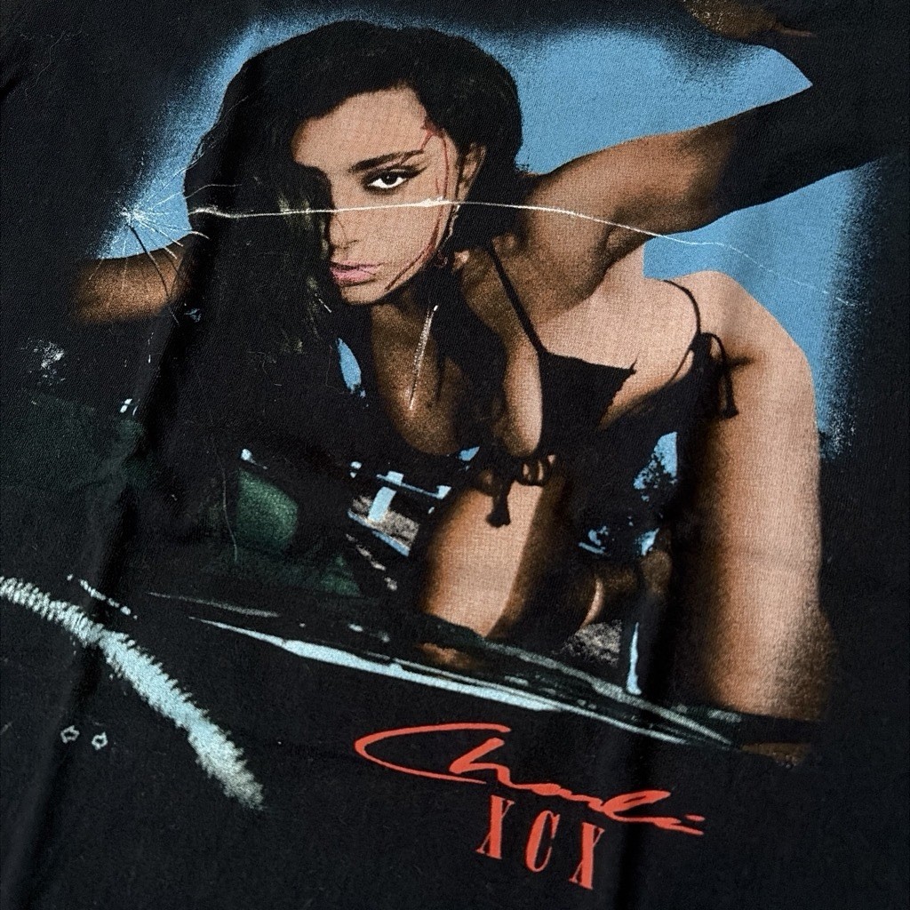 Charli xcx crash live tour concert shirt - Size M (gildan hammer tag) gallery