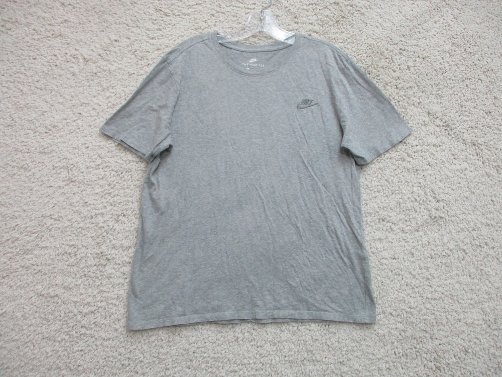 Nike Shirt Medium Adult Gray Tee Casual Swoosh Logo Athletic Cut Modern Fit Mens