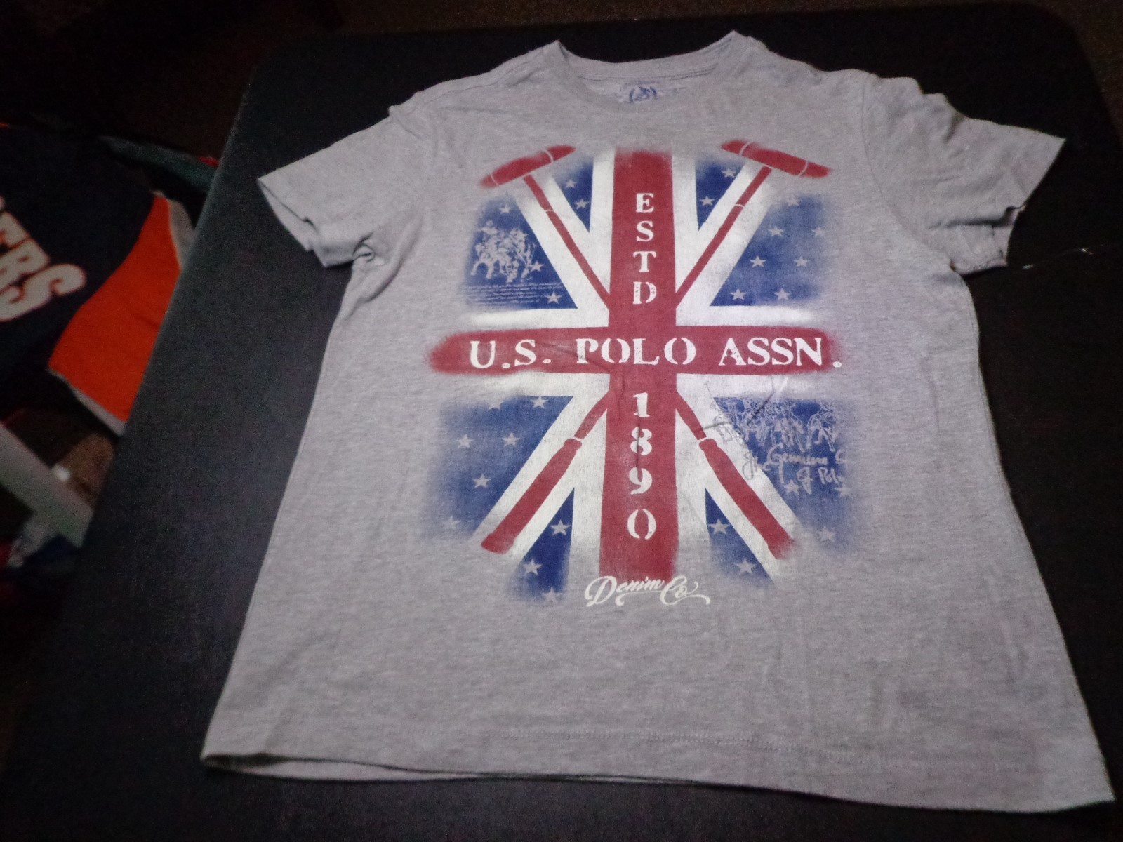 U.S. POLO ASSN DENIM JEAN COMPANY UNION JACK FLAG LOGO T SHIRT MEDIUM B7 gallery