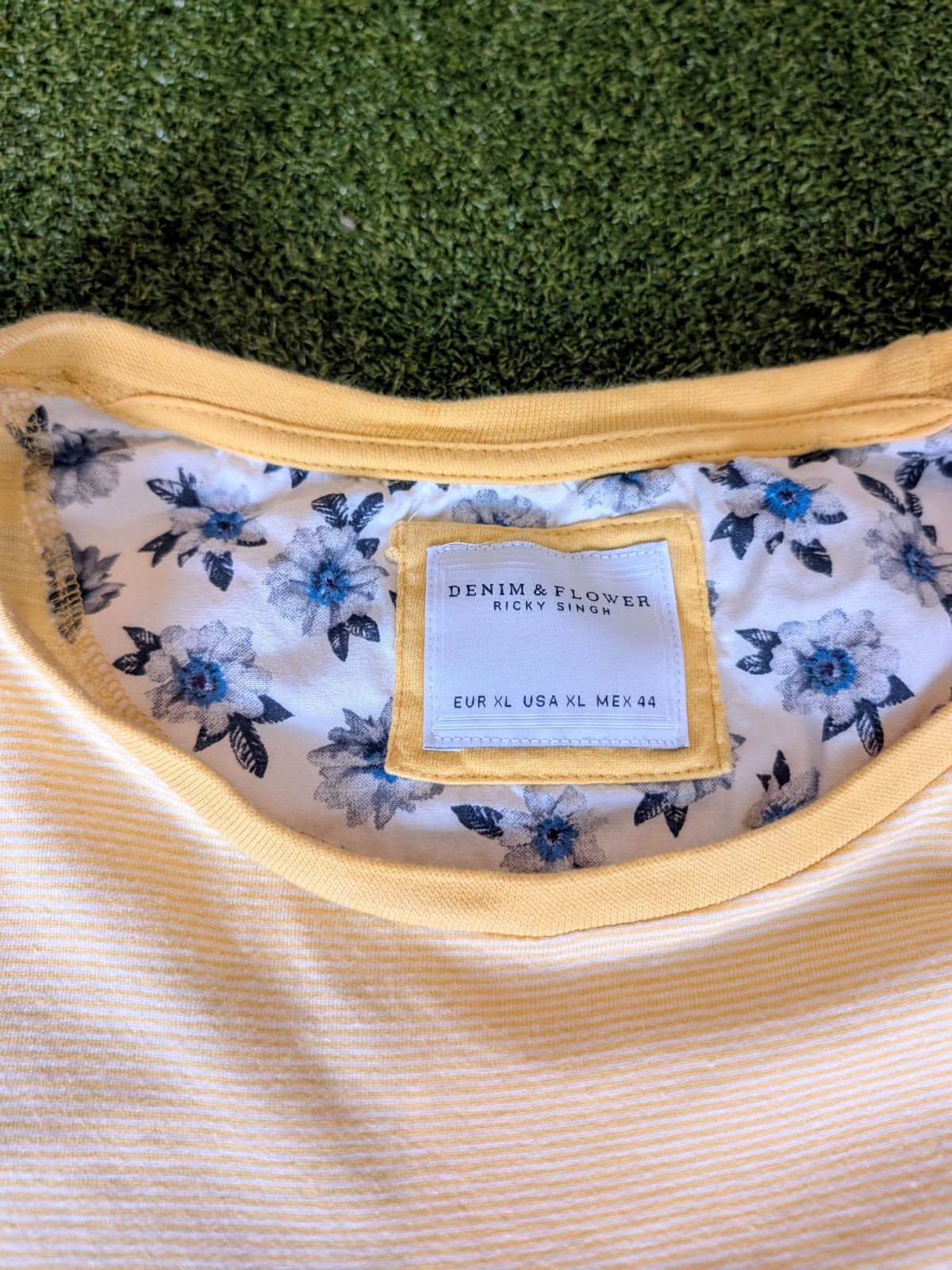 Denim & Flower Ricky Singh Mens XL Yellow Striped Crew Neck Short Sleeve T-Shirt gallery