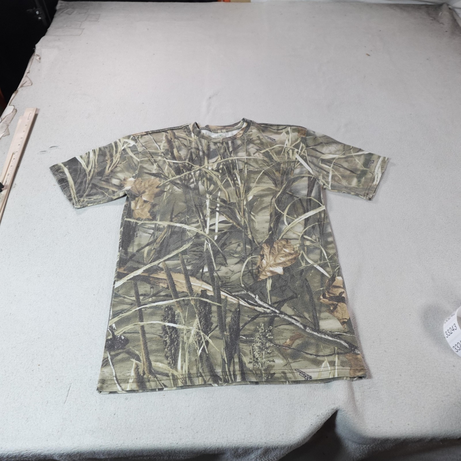 Red Head Camo Shirt Mens Small Green Hunting Outdoor Graphic Tee Gorpcore Top T gallery