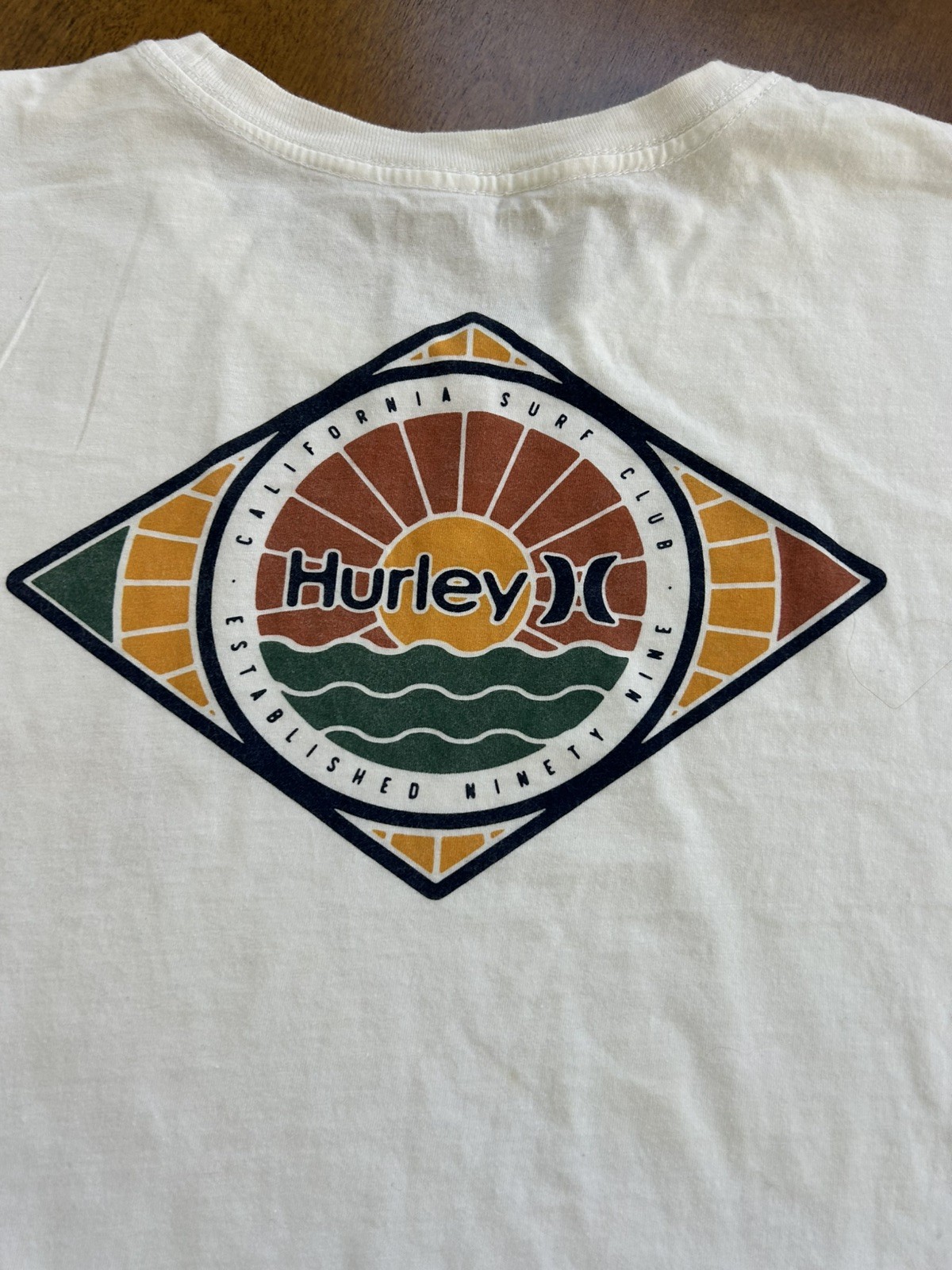Hurley Men's M Regular White Crew Neck Short Sleeve Logo Graphic T-Shirt (a) gallery