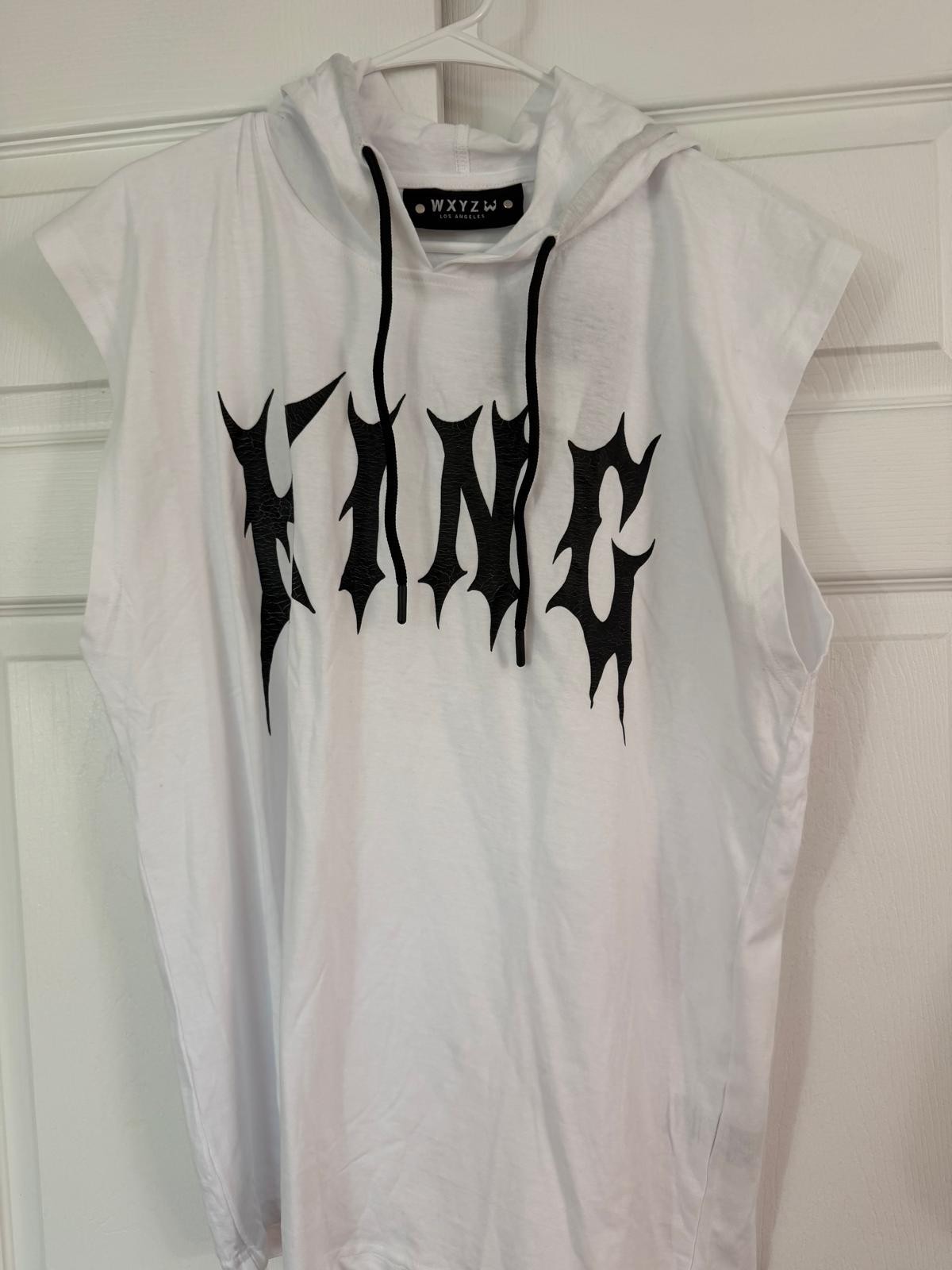 King Short Sleeve Hooded T-Shirt