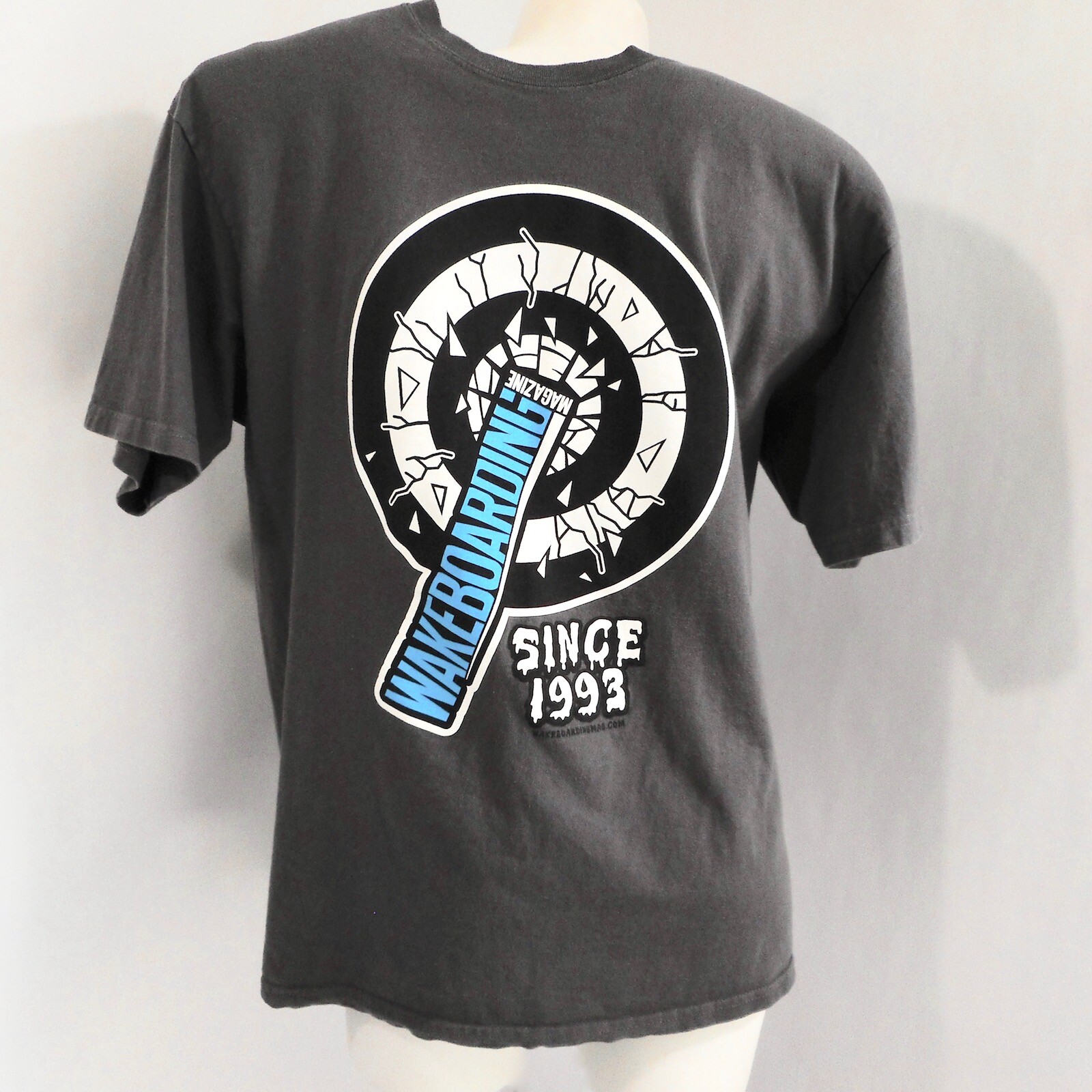 Wakeboarding Magazine T-Shirt Mens L Gray Cotton Short Sleeve Beach Surf Outdoor gallery