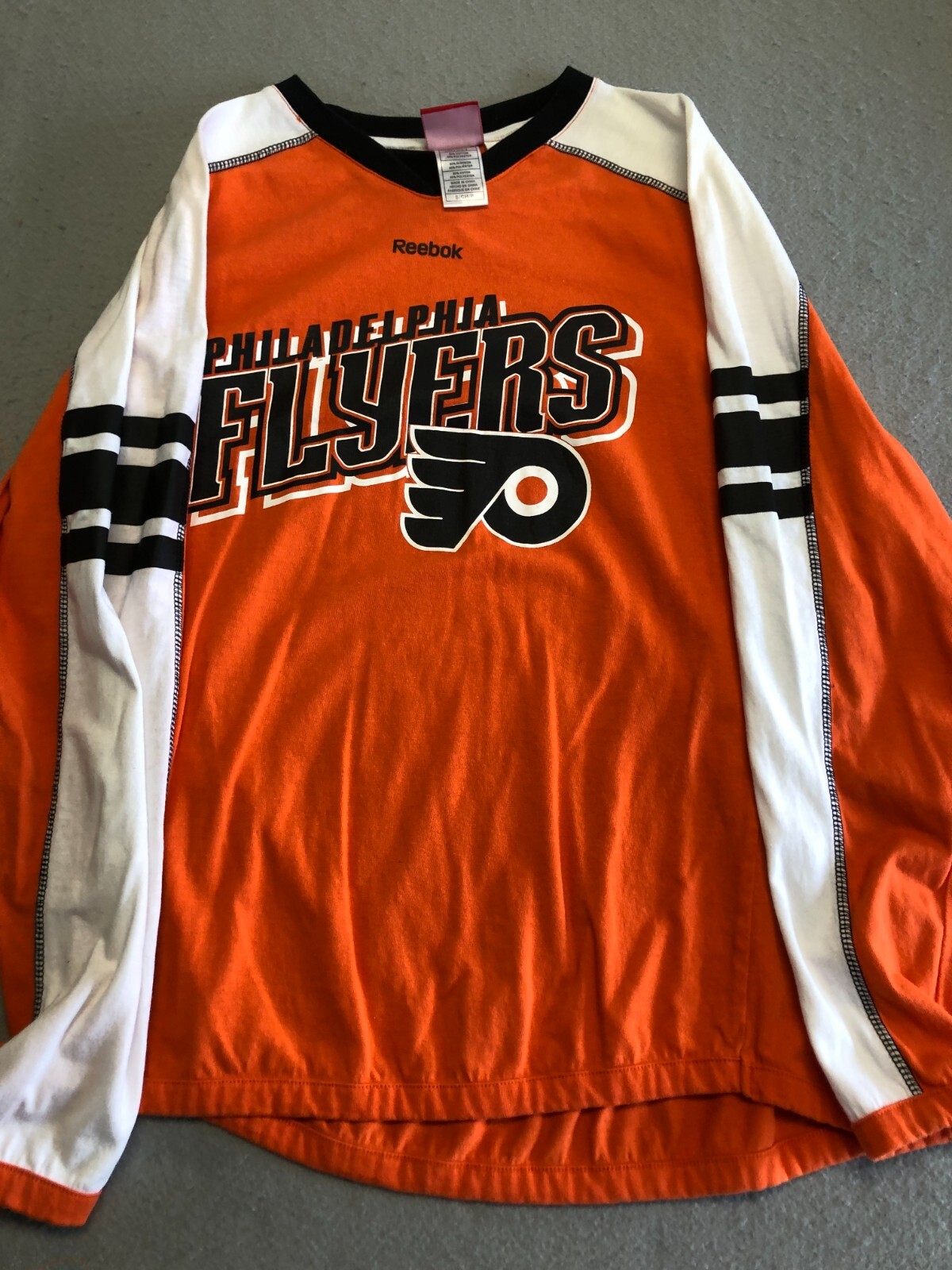 Philadelphia Flyers T Shirt Mens Small Reebok Face Off NHL Hockey Sports Fan Tee