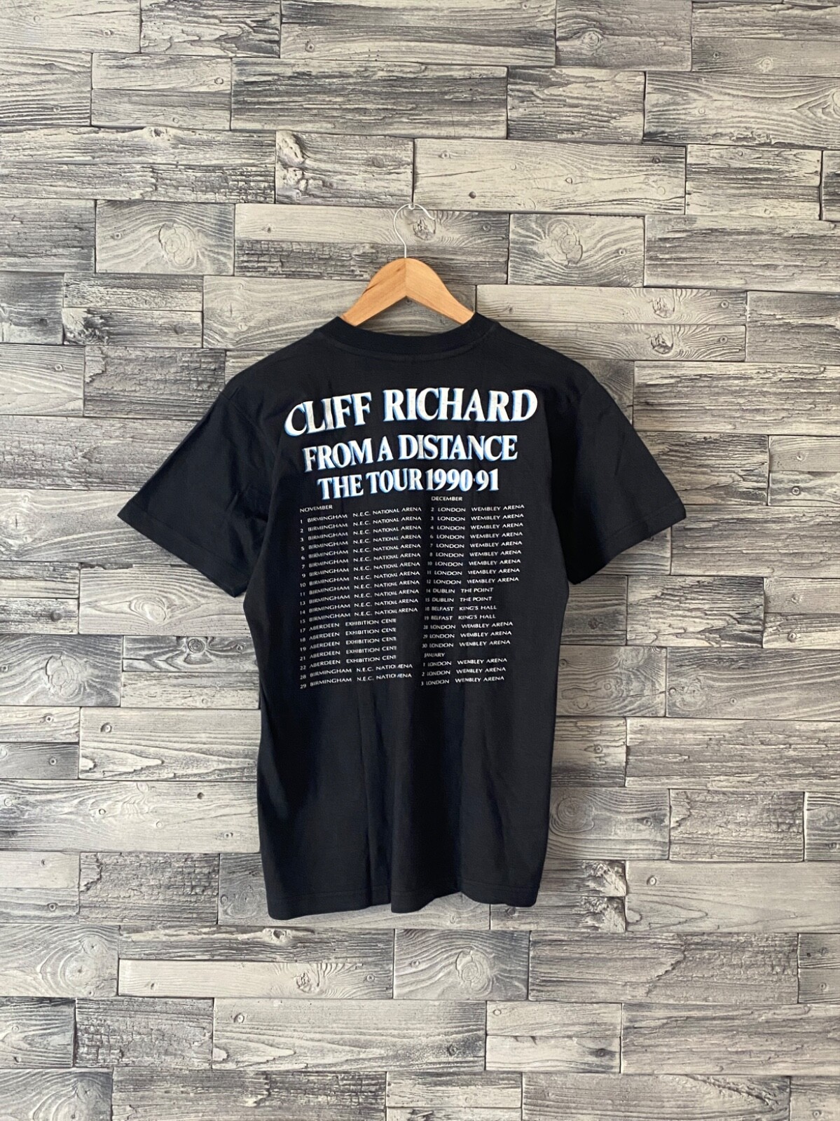 CLIFF RICHARDS 'FROM A DISTANCE THE TOUR 1990-91' Men's Vintage Rock T-Shirt M gallery