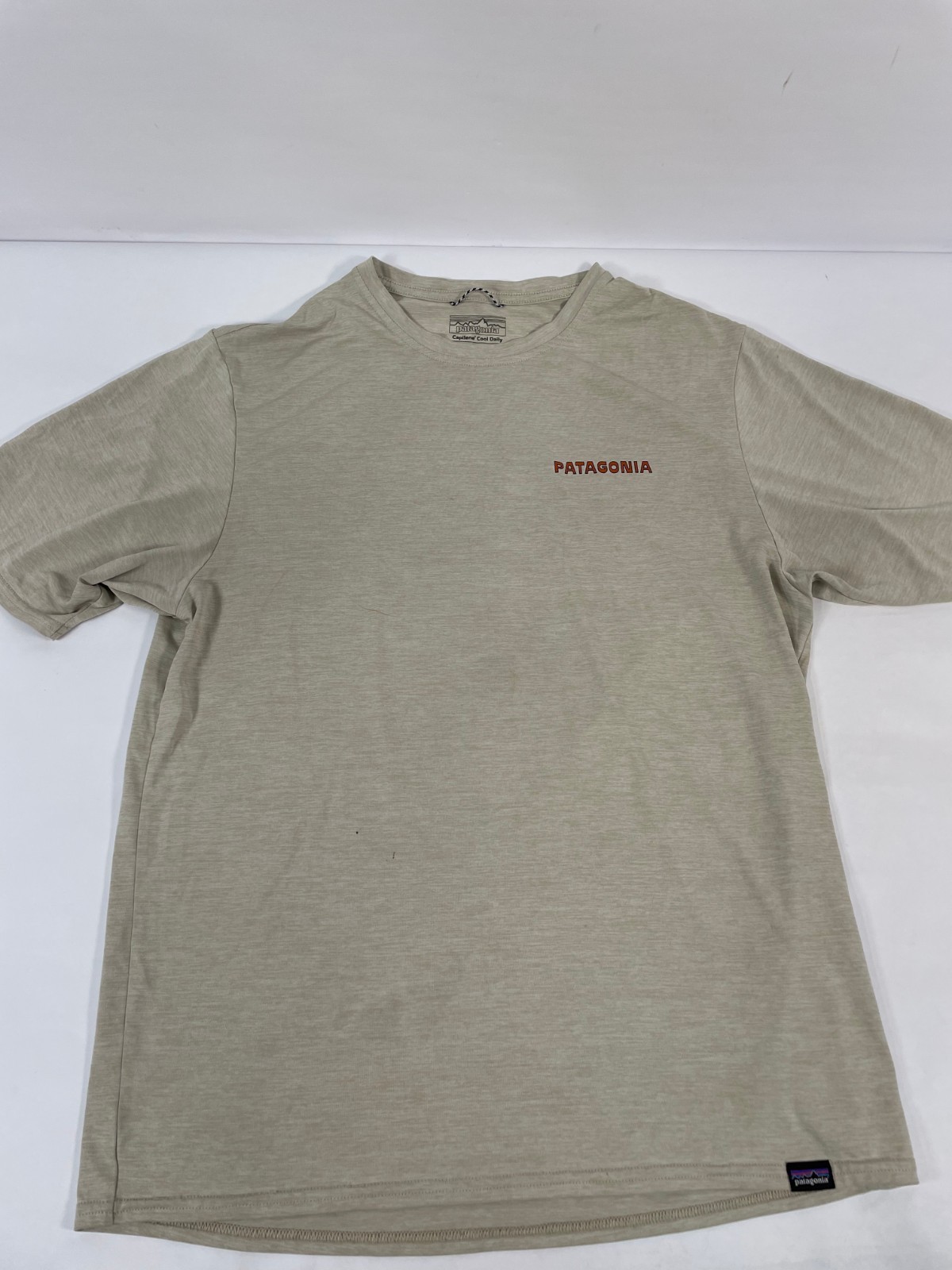 Patagonia Men's Beige T-Shirt Short Sleeve Size S gallery