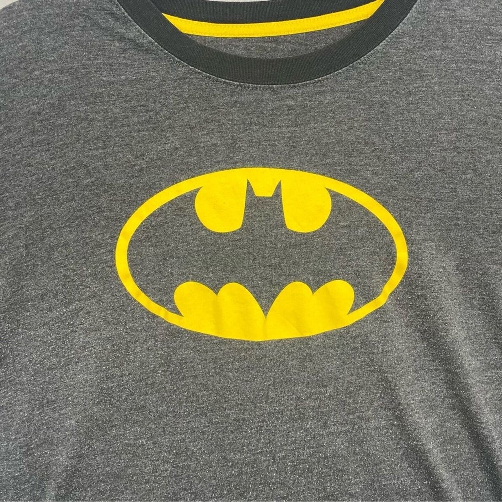 Batman T-Shirt Retro Symbol Dark Gray & Yellow Men's Size | L gallery