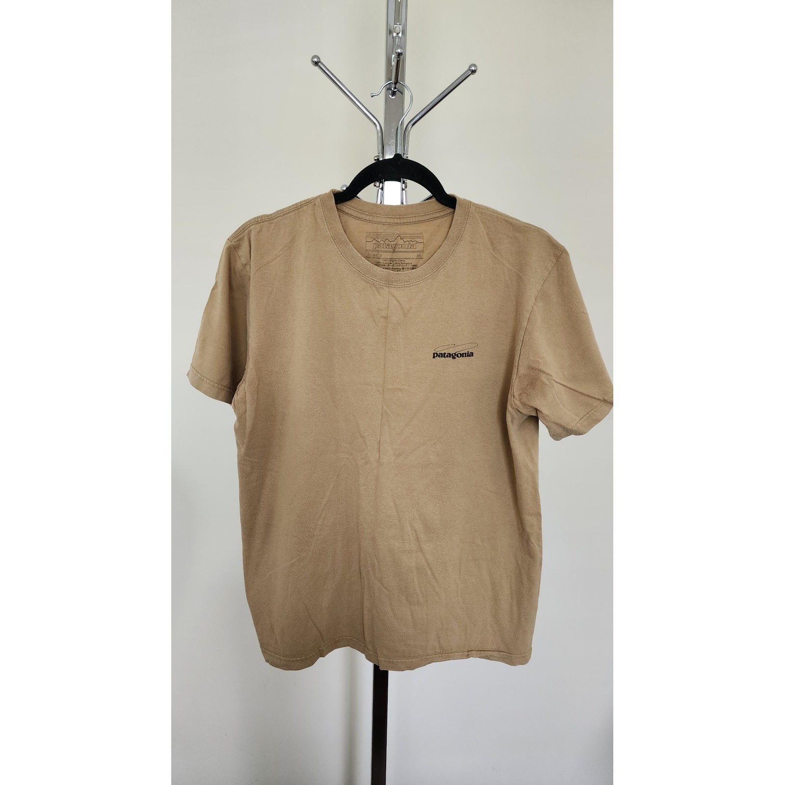 Patagonia Mens Tan Organic Cotton Fitz Roy Trout Graphic T-Shirt Size M 59590S13