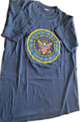 UNITED STATES NAVY Emblem Nautical Eagle Rope & Chain Blue t shirt size M approx