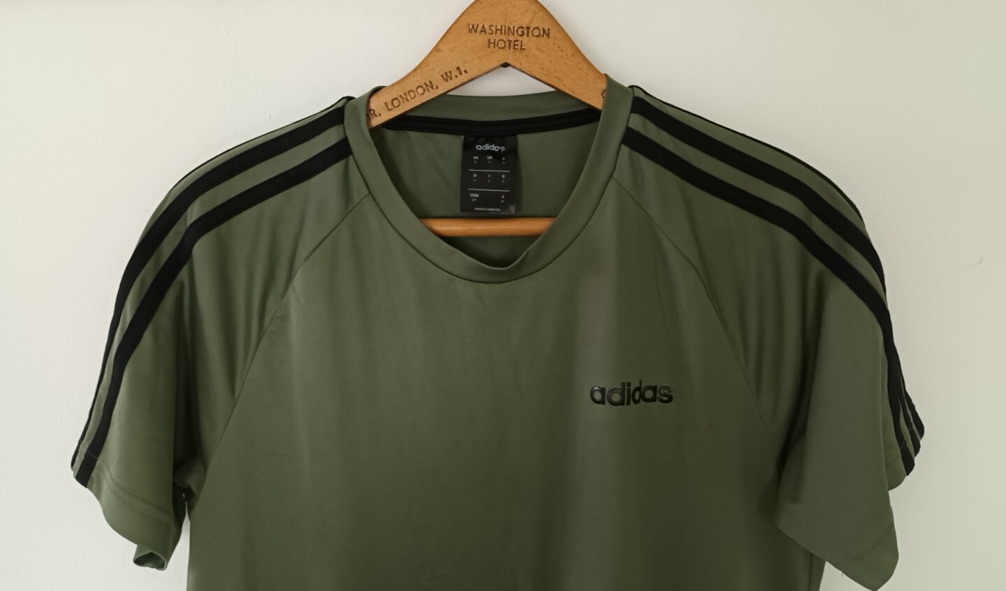 VINTAGE RETRO 80s 90s ADIDAS BRIGHT BOLD FESTIVAL ATHLETIC SPORTS T SHIRT TOP gallery